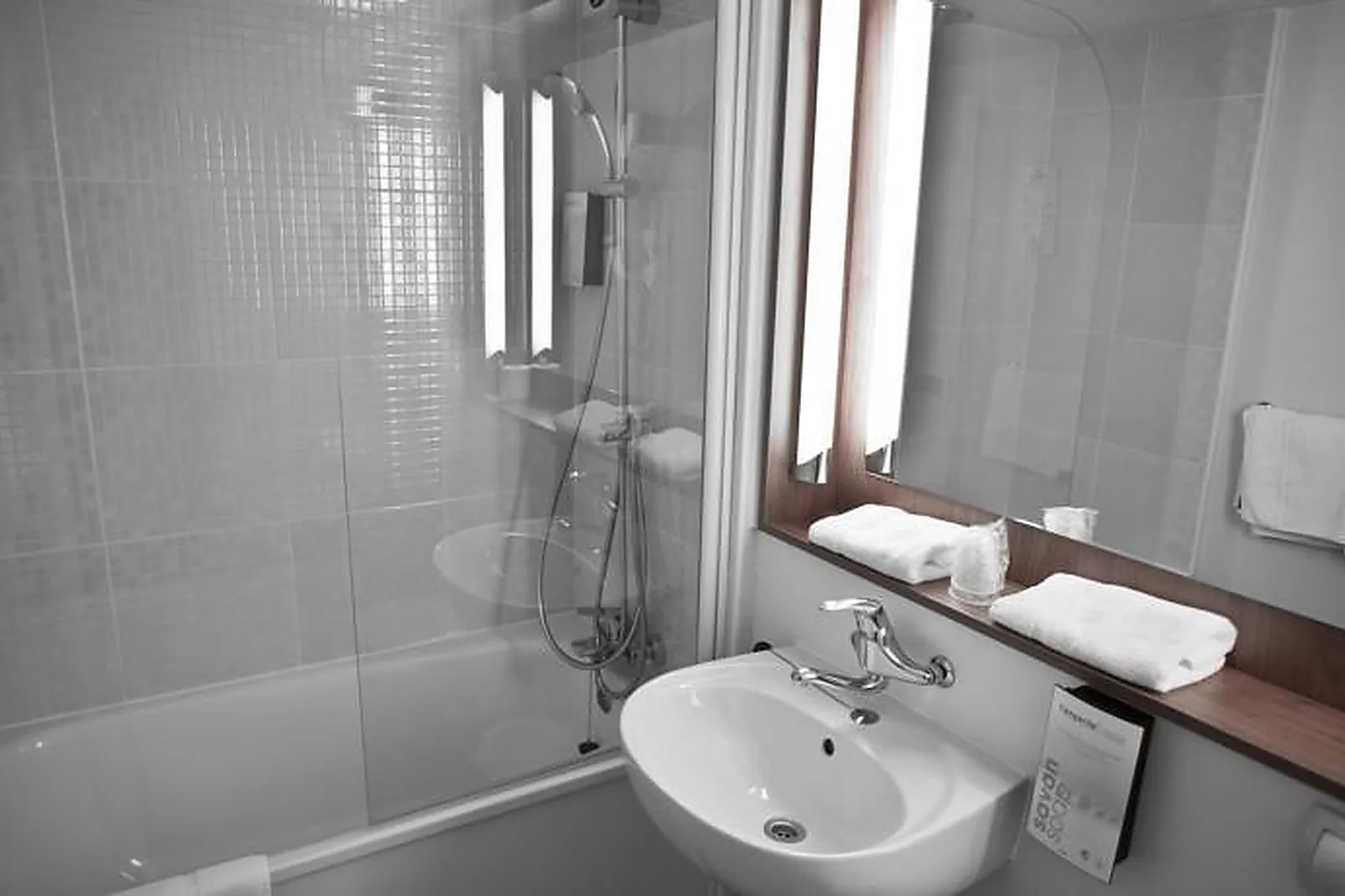 Lieux événementiels, CAMPANILE VIRÉ