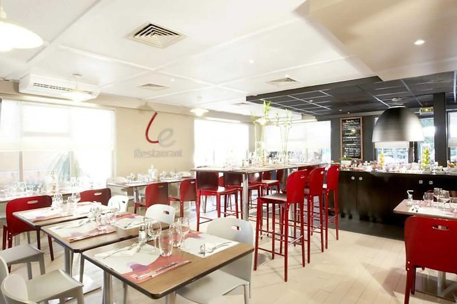 Lieux événementiels, CAMPANILLE MARSEILLE VITROLLES GRIFFON