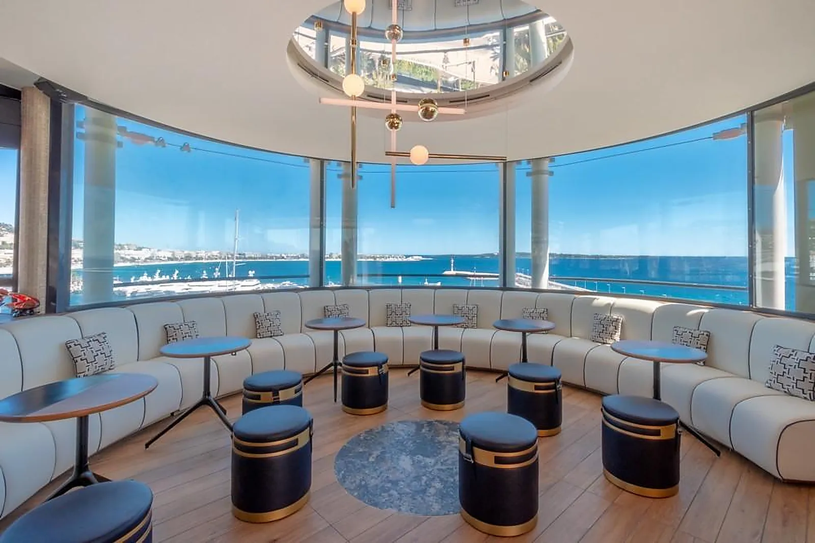 Lieux événementiels, CANOPY BY HILTON CANNES