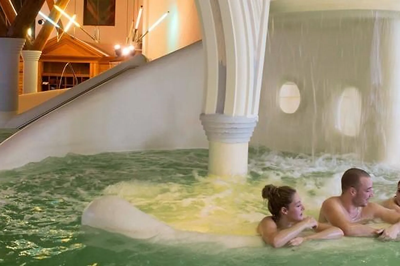 Lieux événementiels, CAP FRANCE - FLEURS DL&RSQUO;AUBRAC