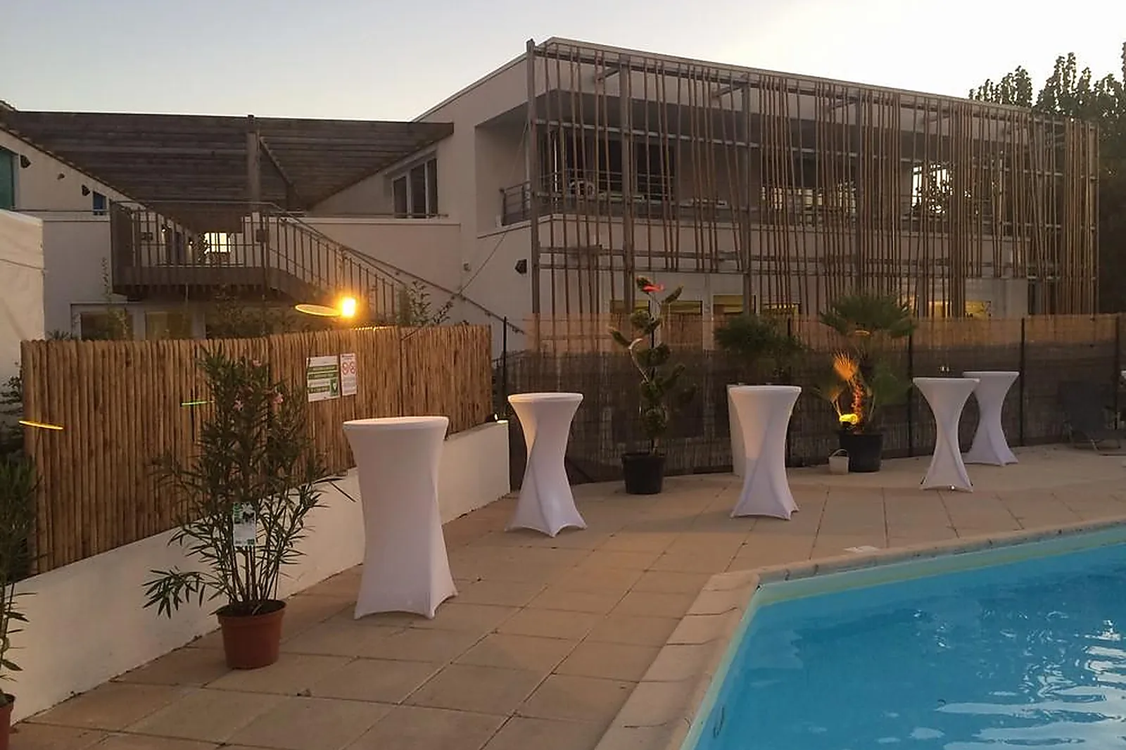 Lieux événementiels, CAP FRANCE - LA RIVIÈRE