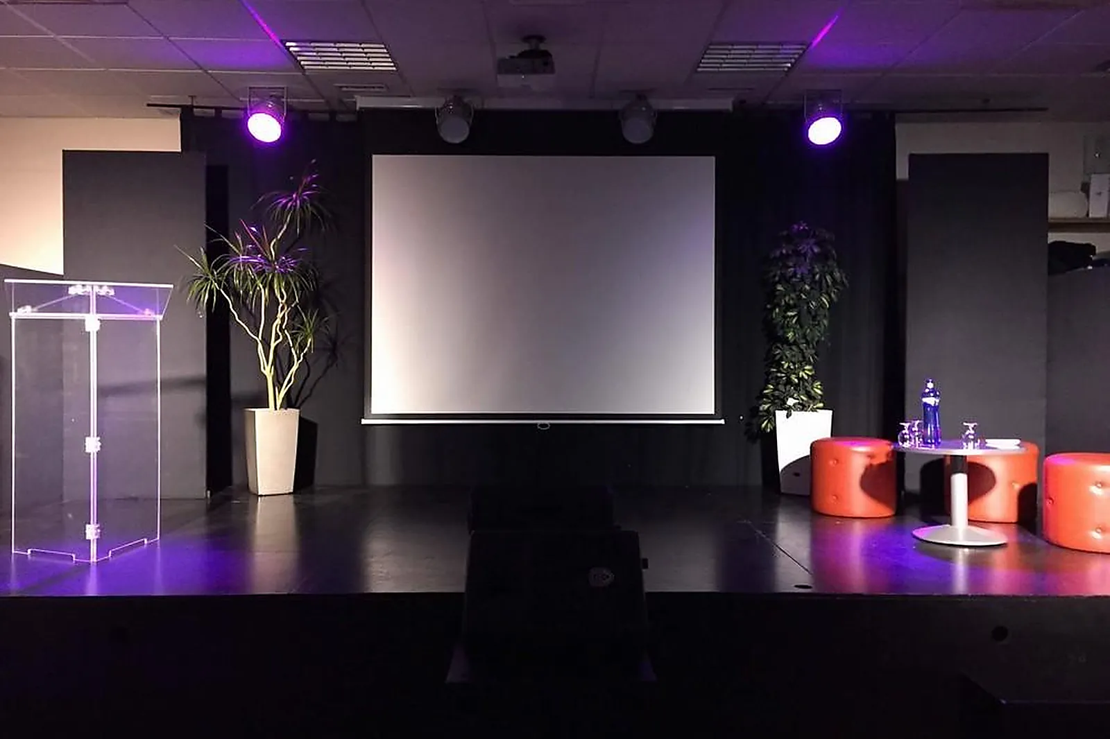 Lieux événementiels, CAP FRANCE - LA RIVIÈRE