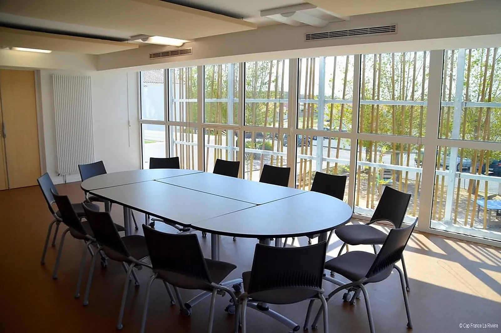 Lieux événementiels, CAP FRANCE - LA RIVIÈRE