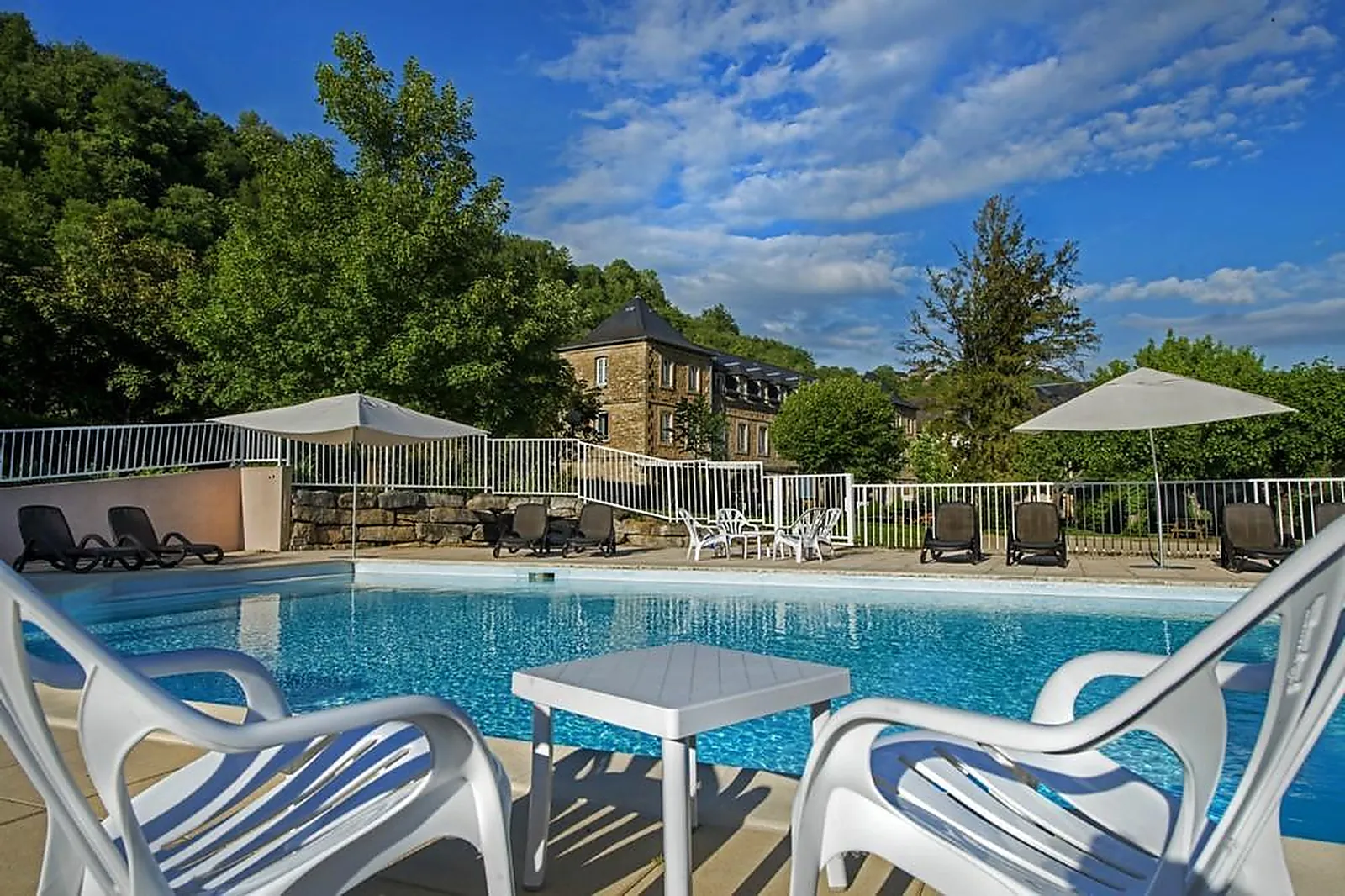 Lieux événementiels, CAP FRANCE - OUSTAL PONT-LES-BAINS