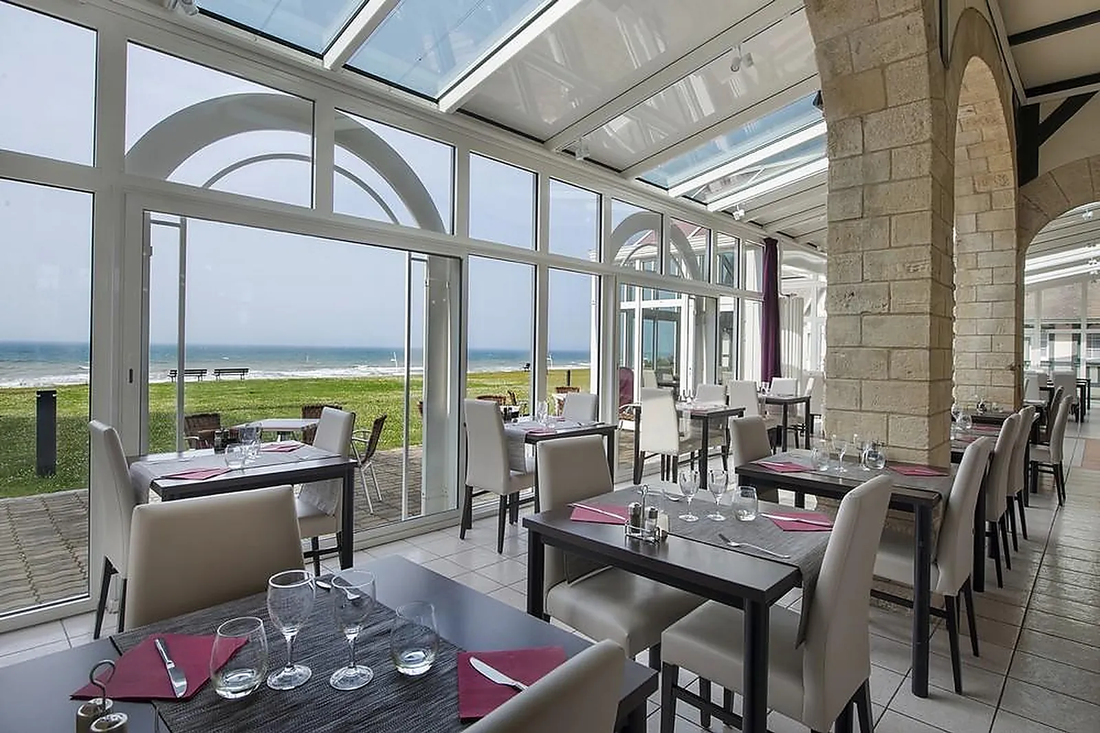 Lieux événementiels, CAP FRANCE - SWEET HOME