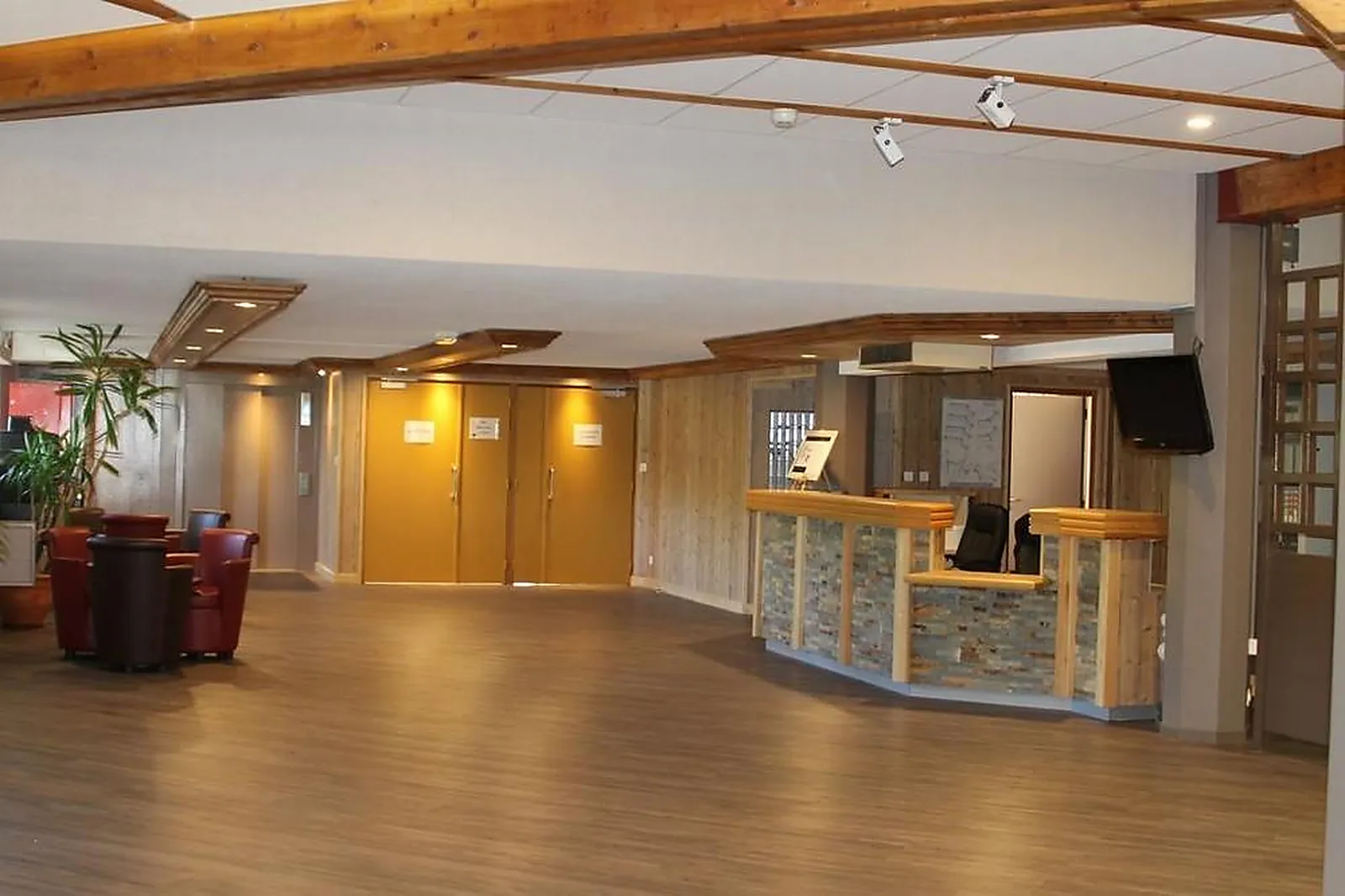 Lieux événementiels, CAP FRANCE - VILLAGE CLUB LE TARBESOU