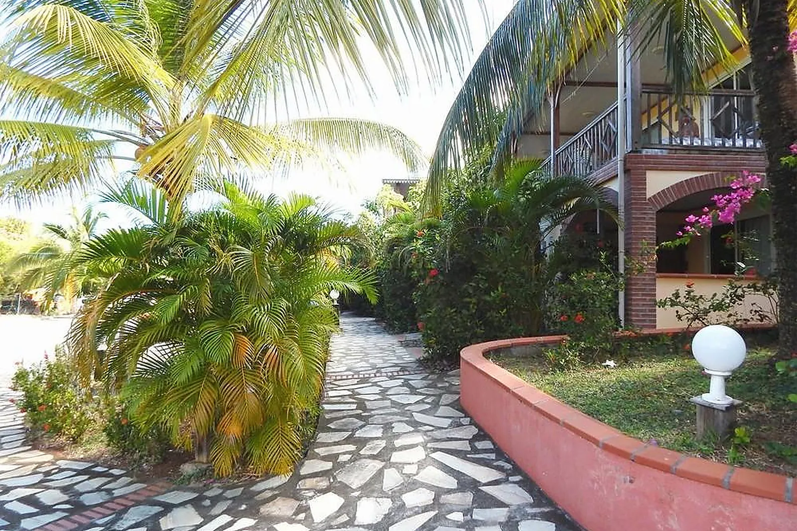 Lieux événementiels, CAP MACABOU HÔTEL-RESTAURANT