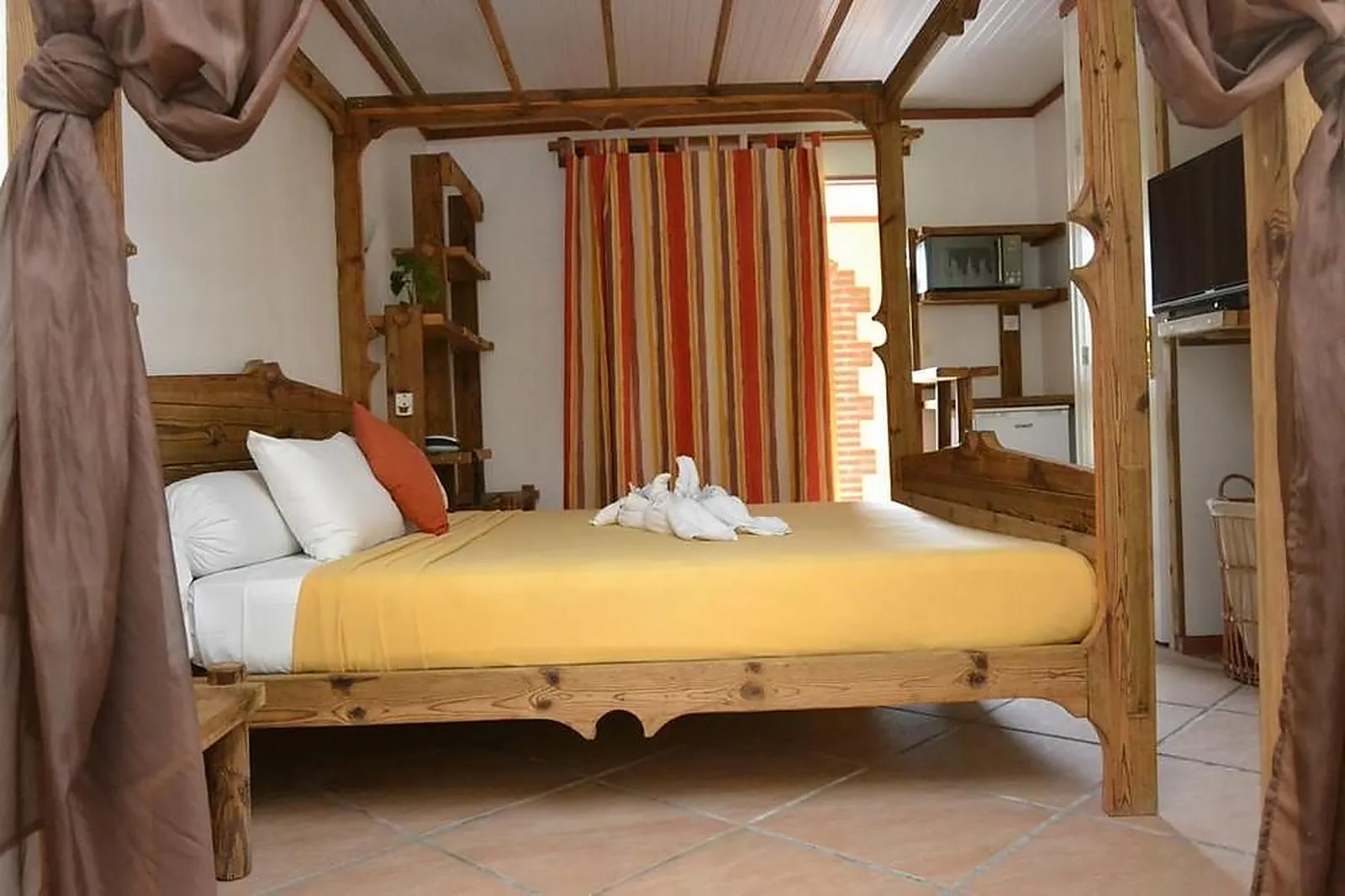 Lieux événementiels, CAP MACABOU HÔTEL-RESTAURANT