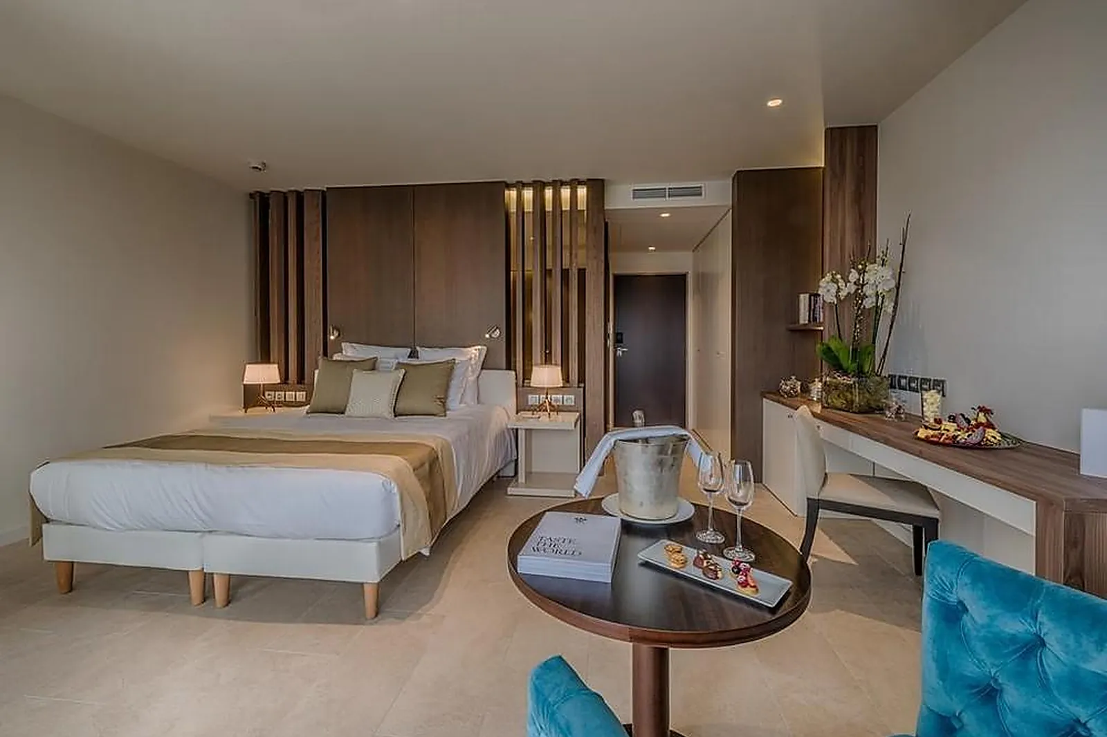 Lieux événementiels, CAP DL&RSQUO;ANTIBES BEACH HÔTEL