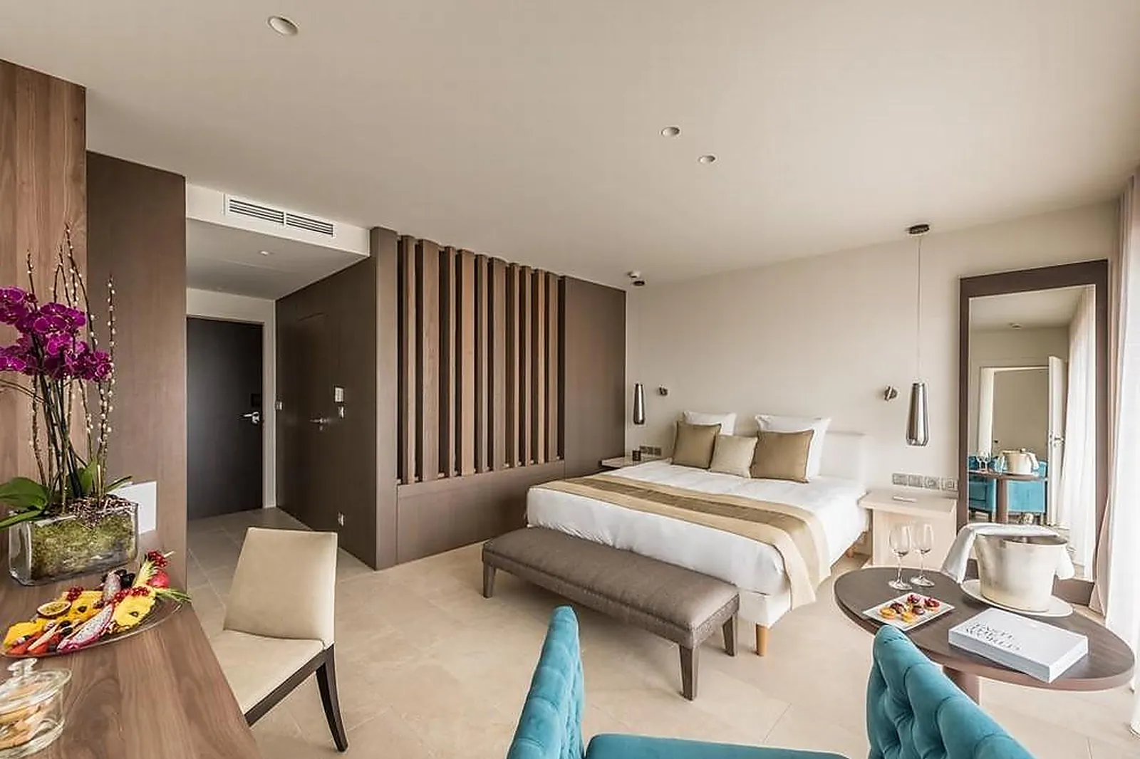 Lieux événementiels, CAP DL&RSQUO;ANTIBES BEACH HÔTEL