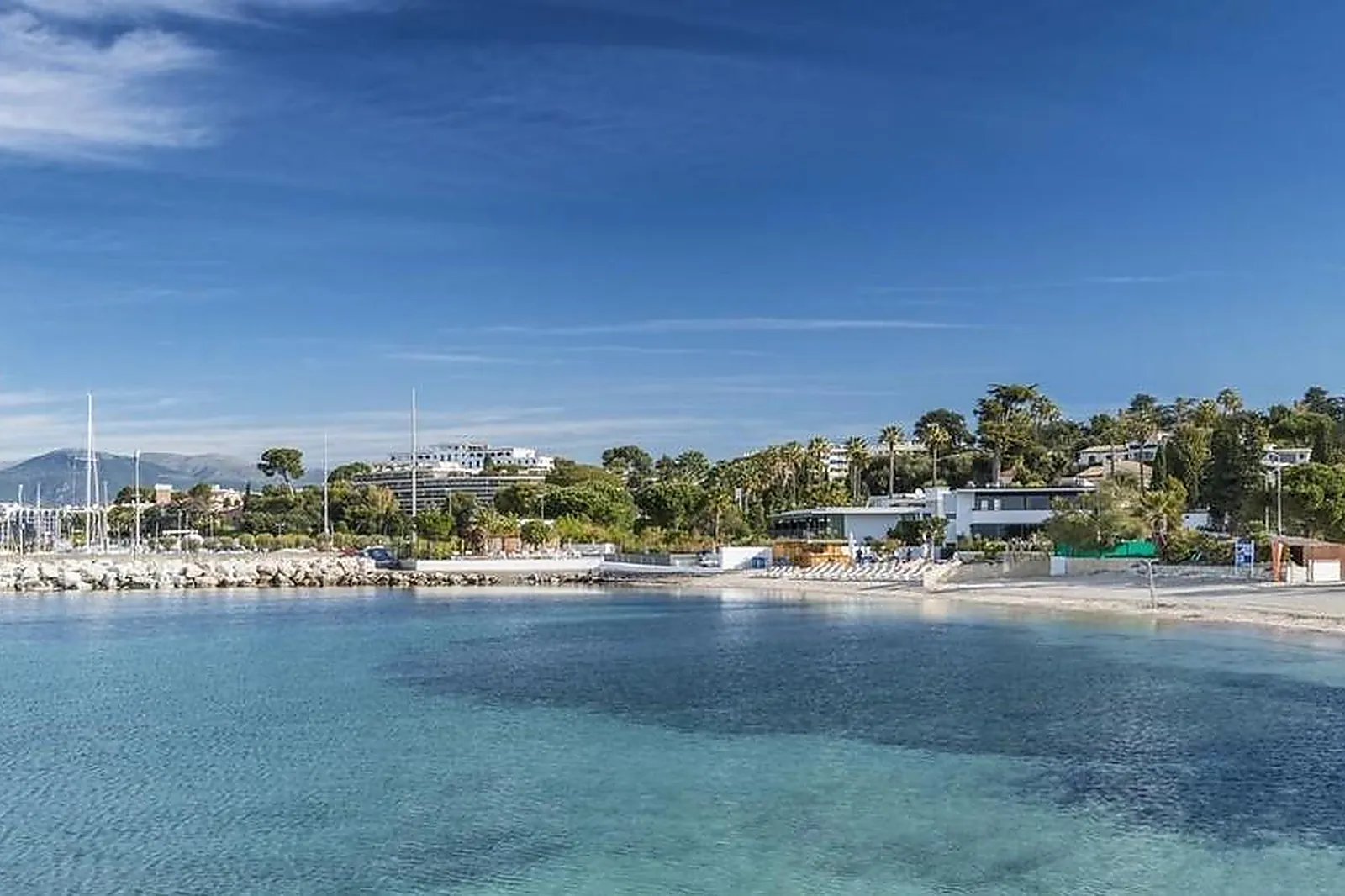 Lieux événementiels, CAP DL&RSQUO;ANTIBES BEACH HÔTEL