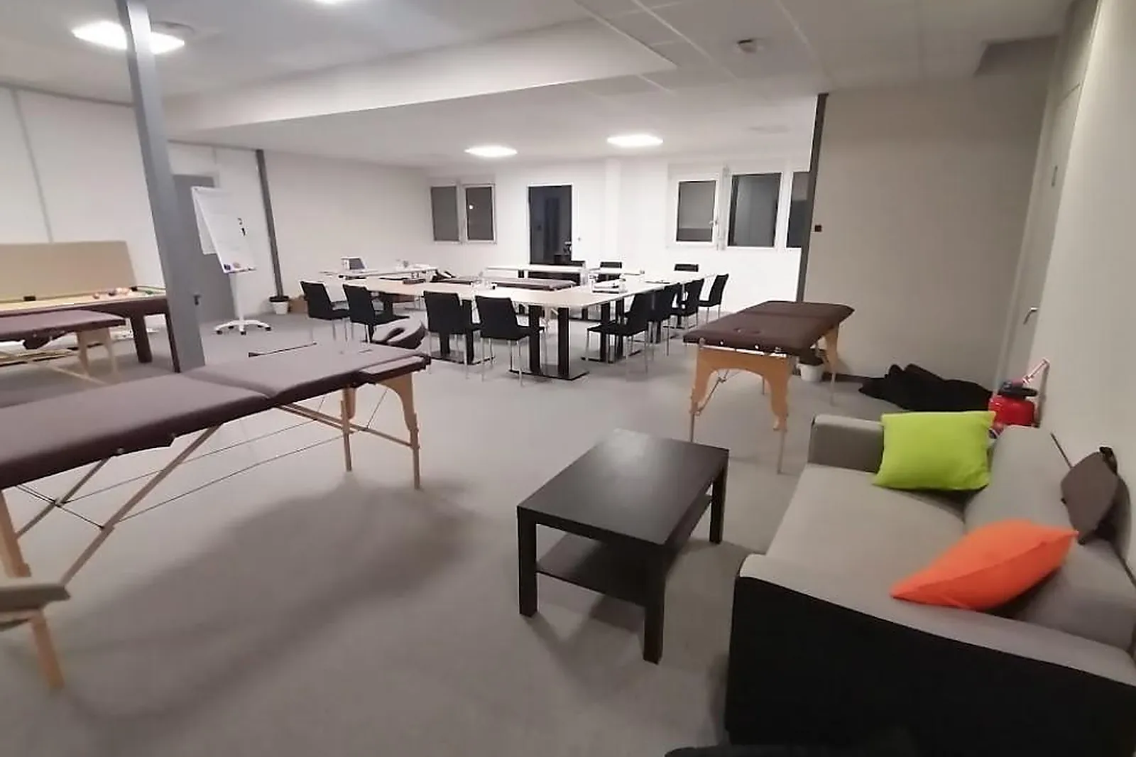 Lieux événementiels, CAPE AND CO