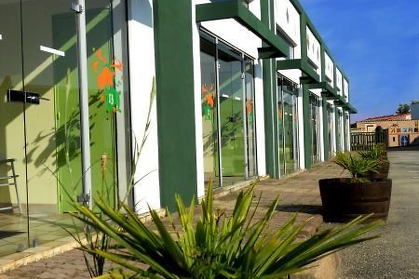 Lieux événementiels, CARIBOU