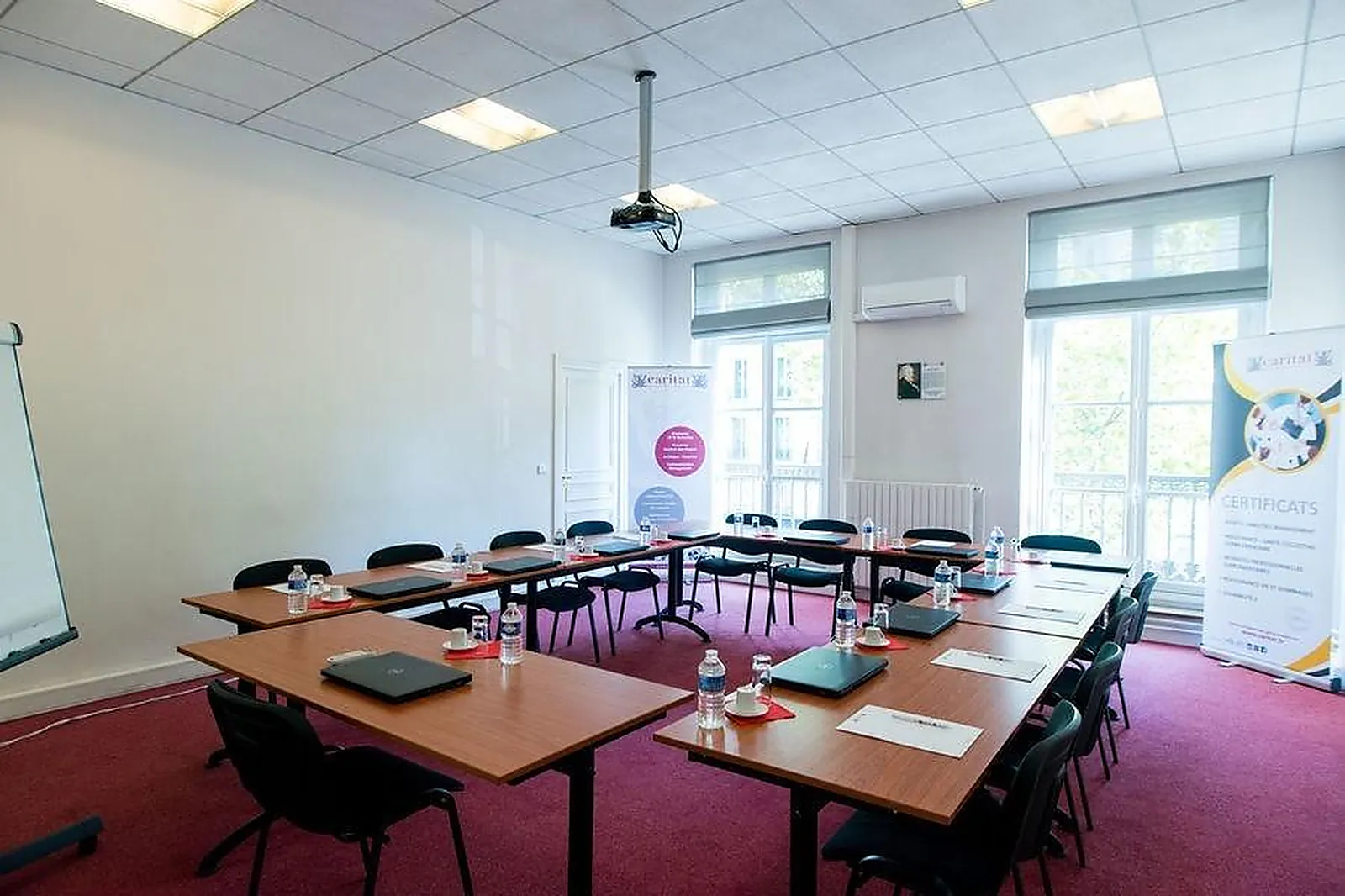 Lieux événementiels, CARITAT