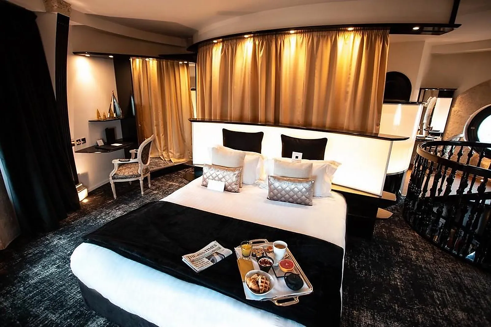 Lieux événementiels, CARLTON HOTEL