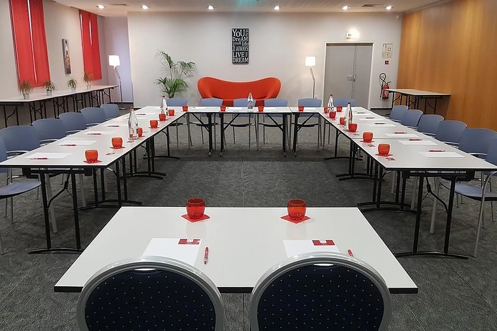 Lieux événementiels, CARRÉ PYL&RSQUO; HÔTEL