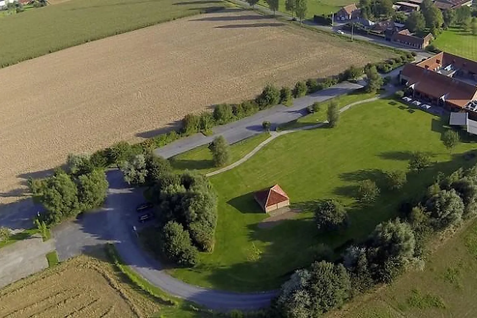 Lieux événementiels, CARRÉ DU HÉLIN