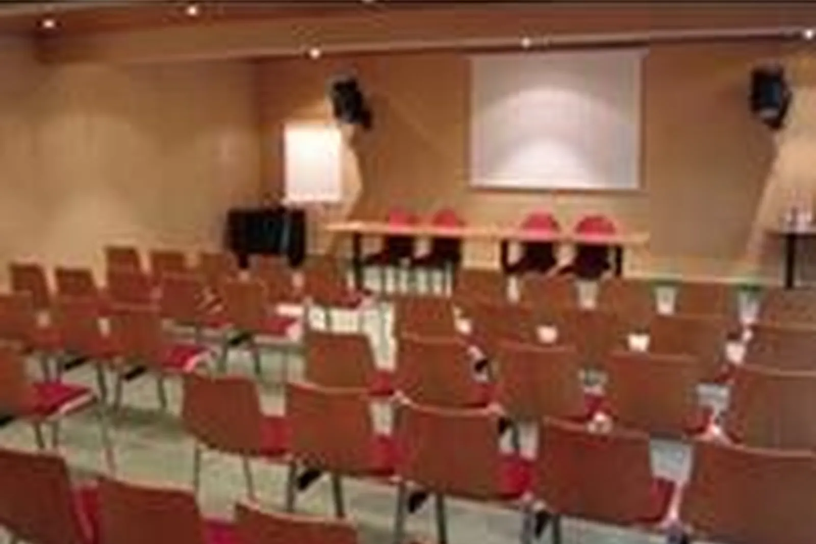 Lieux événementiels, CARREFOUR DE LA COMMUNICATION