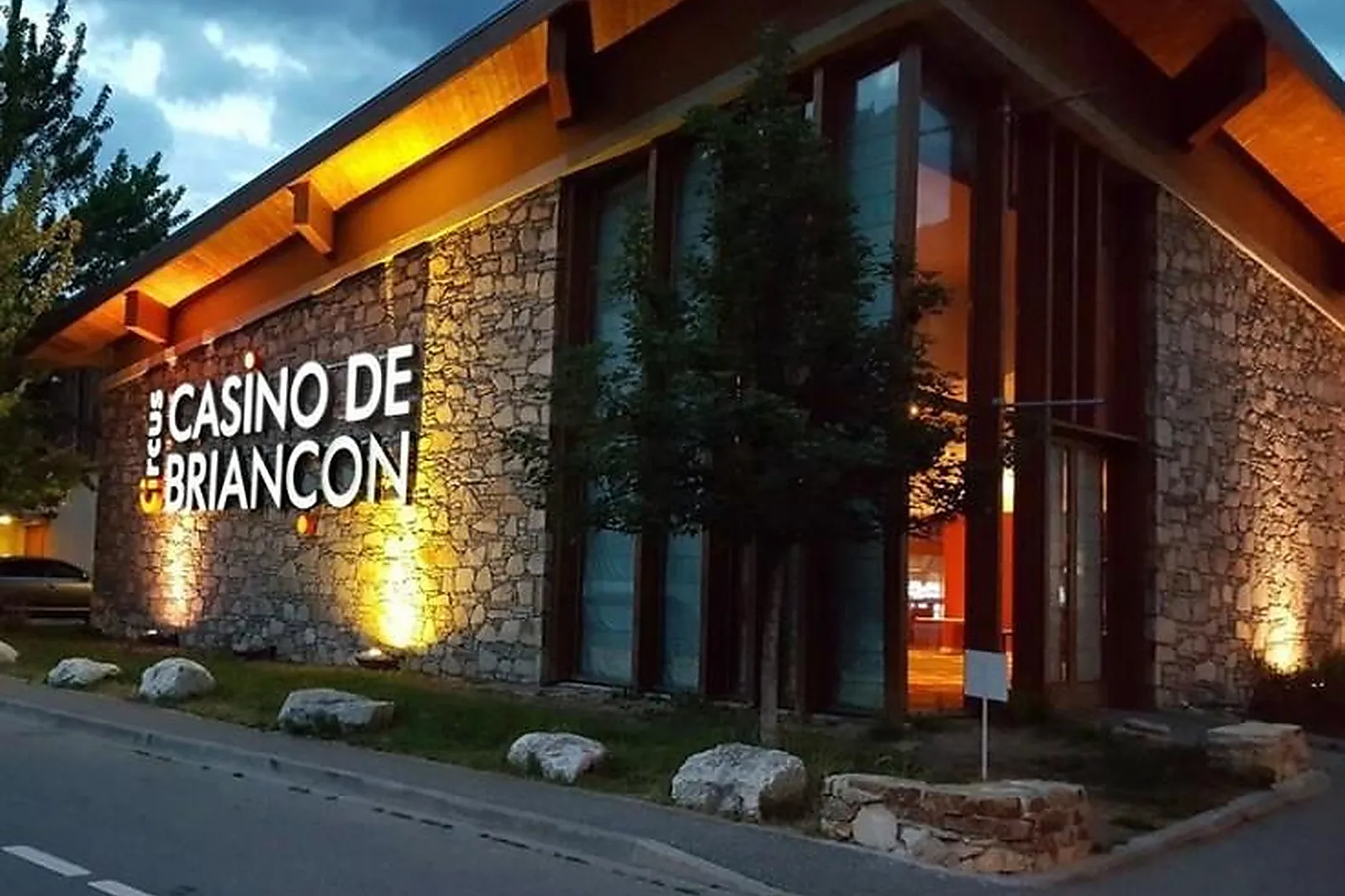 Lieux événementiels, CASINO CIRCUS DE BRIANÇON