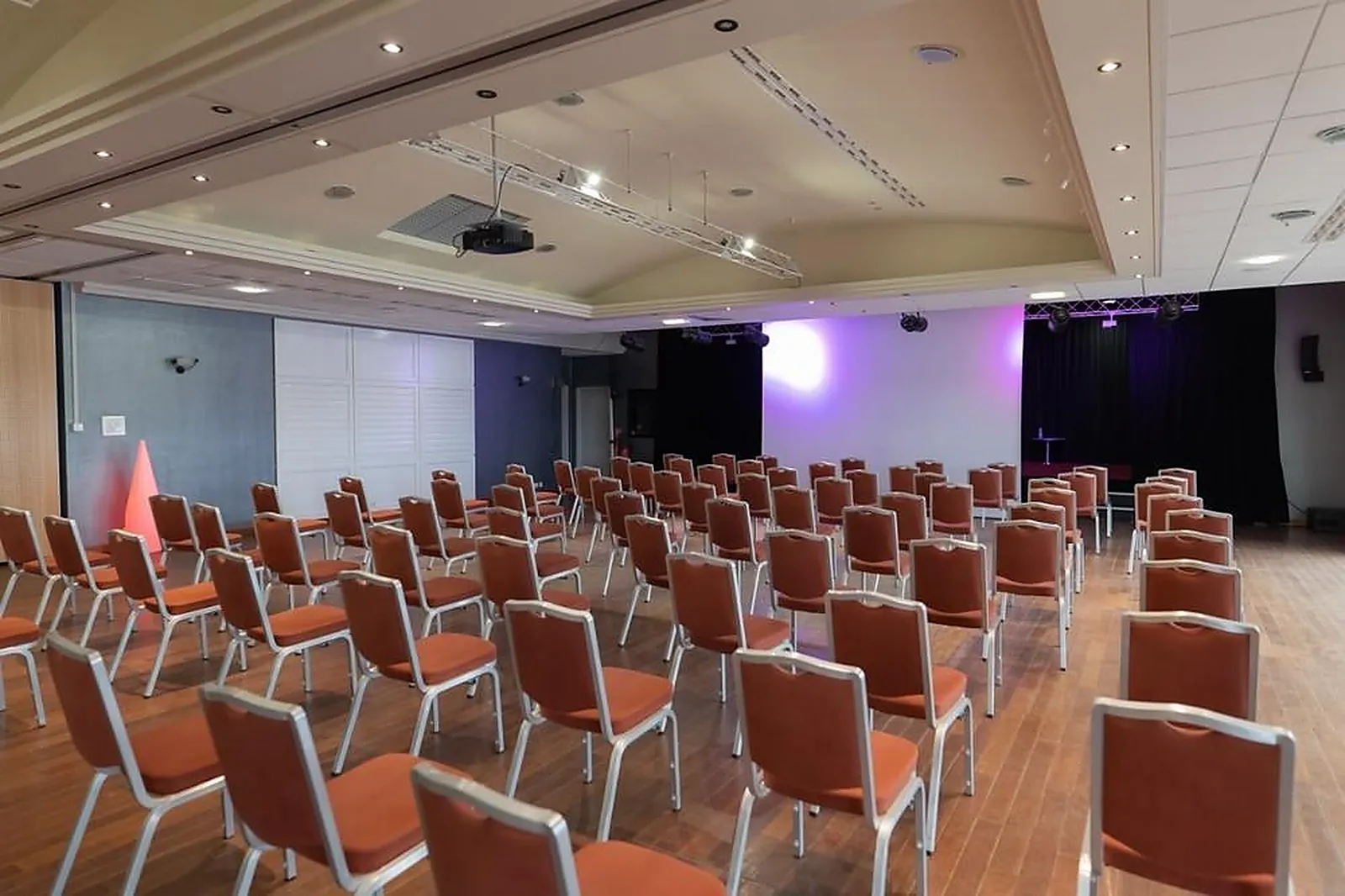 Lieux événementiels, CASINO CIRCUS DE CARNAC