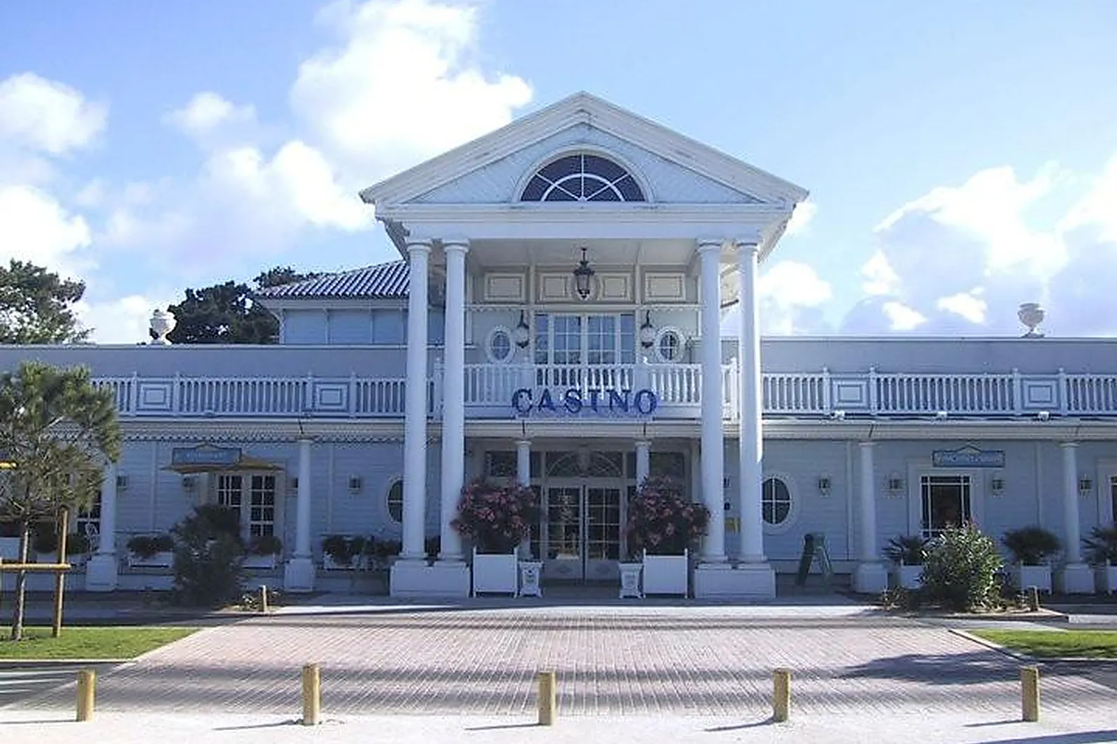 Lieux événementiels, CASINO JOA LES PINS