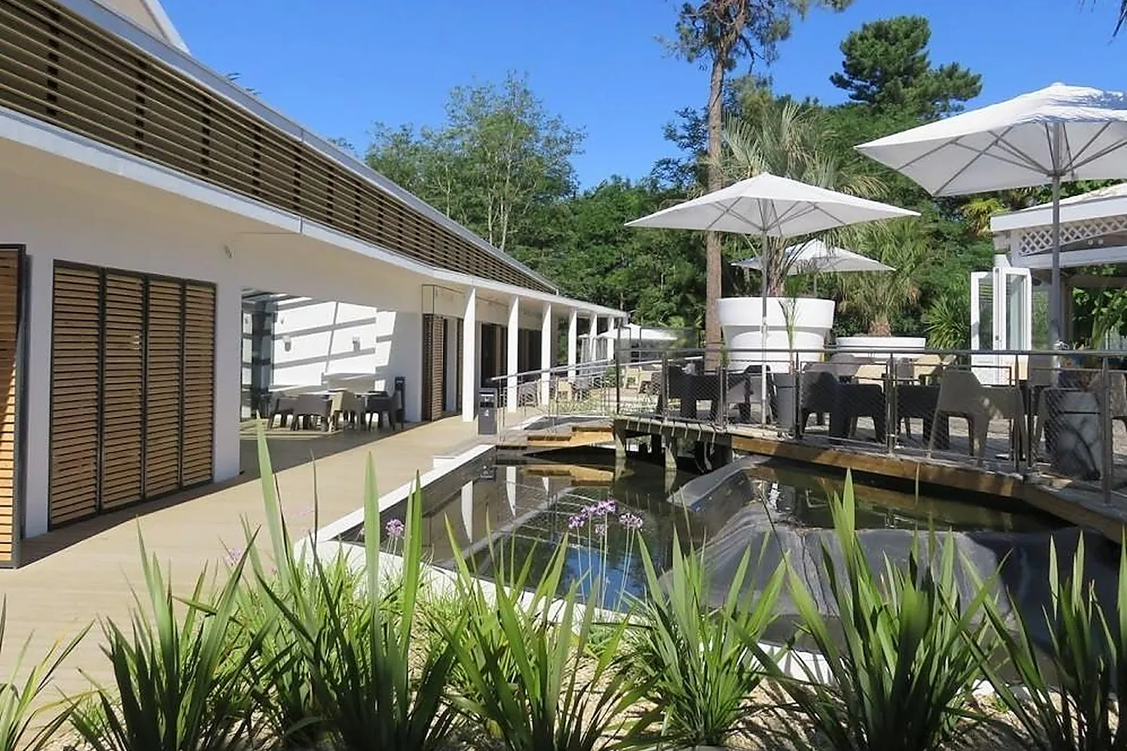 Lieux événementiels, CASINO JOA LES PINS