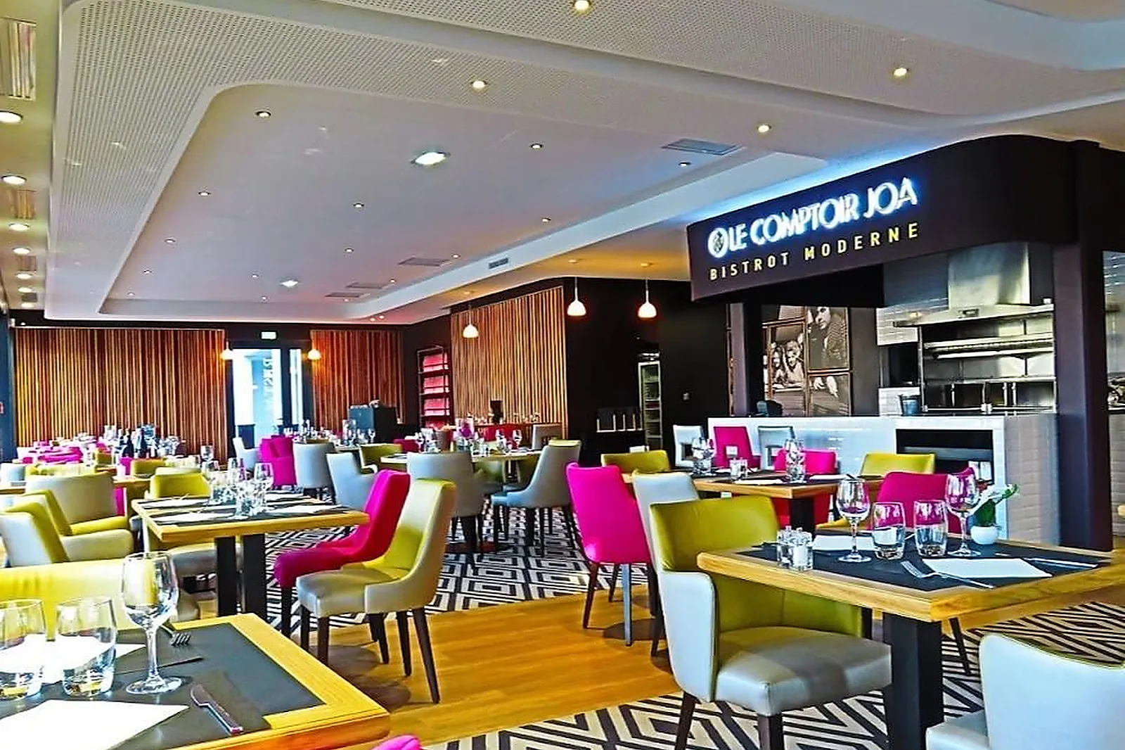 Lieux événementiels, CASINO JOA LES PINS