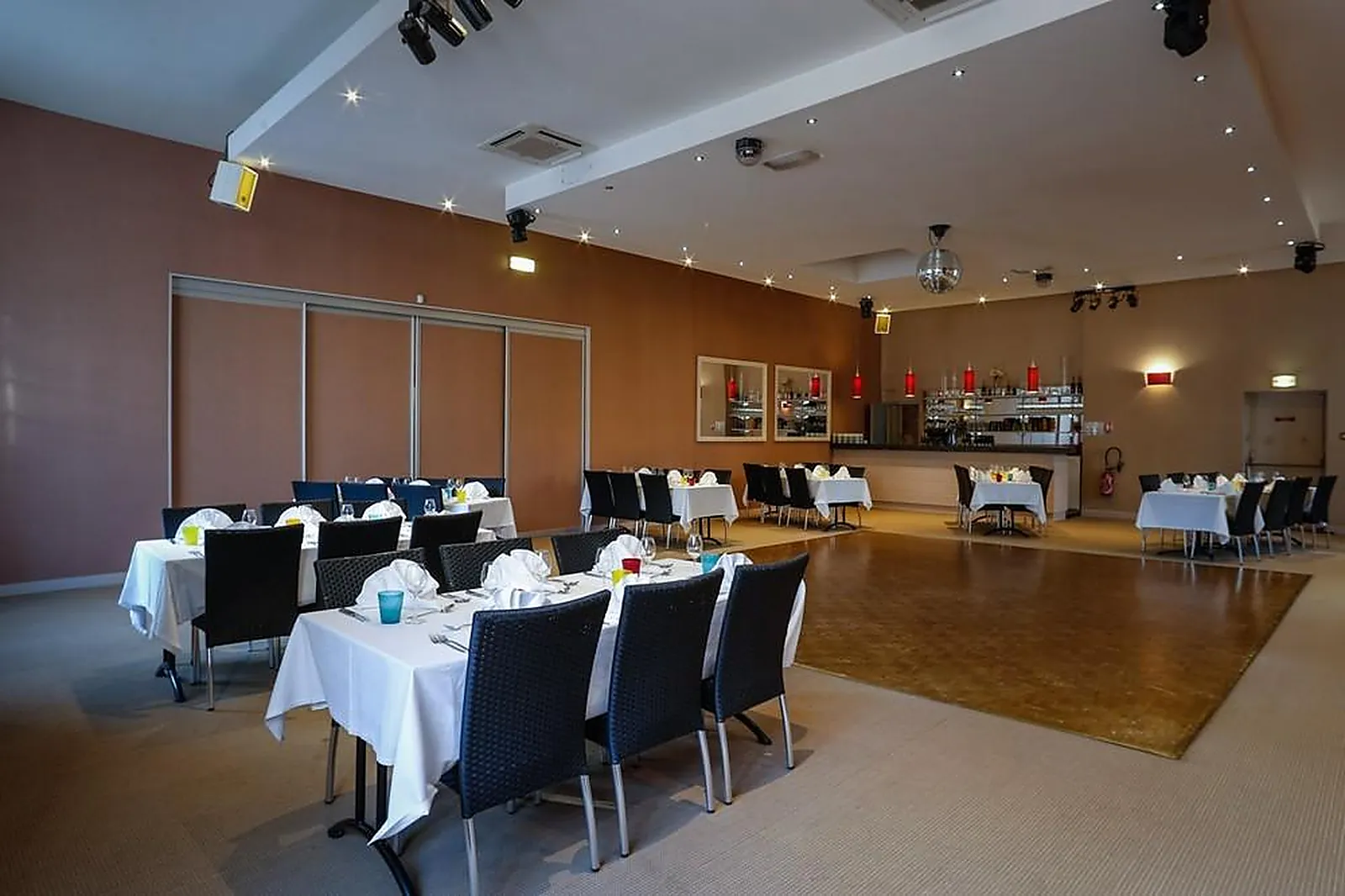 Lieux événementiels, CASINO DE FOURAS