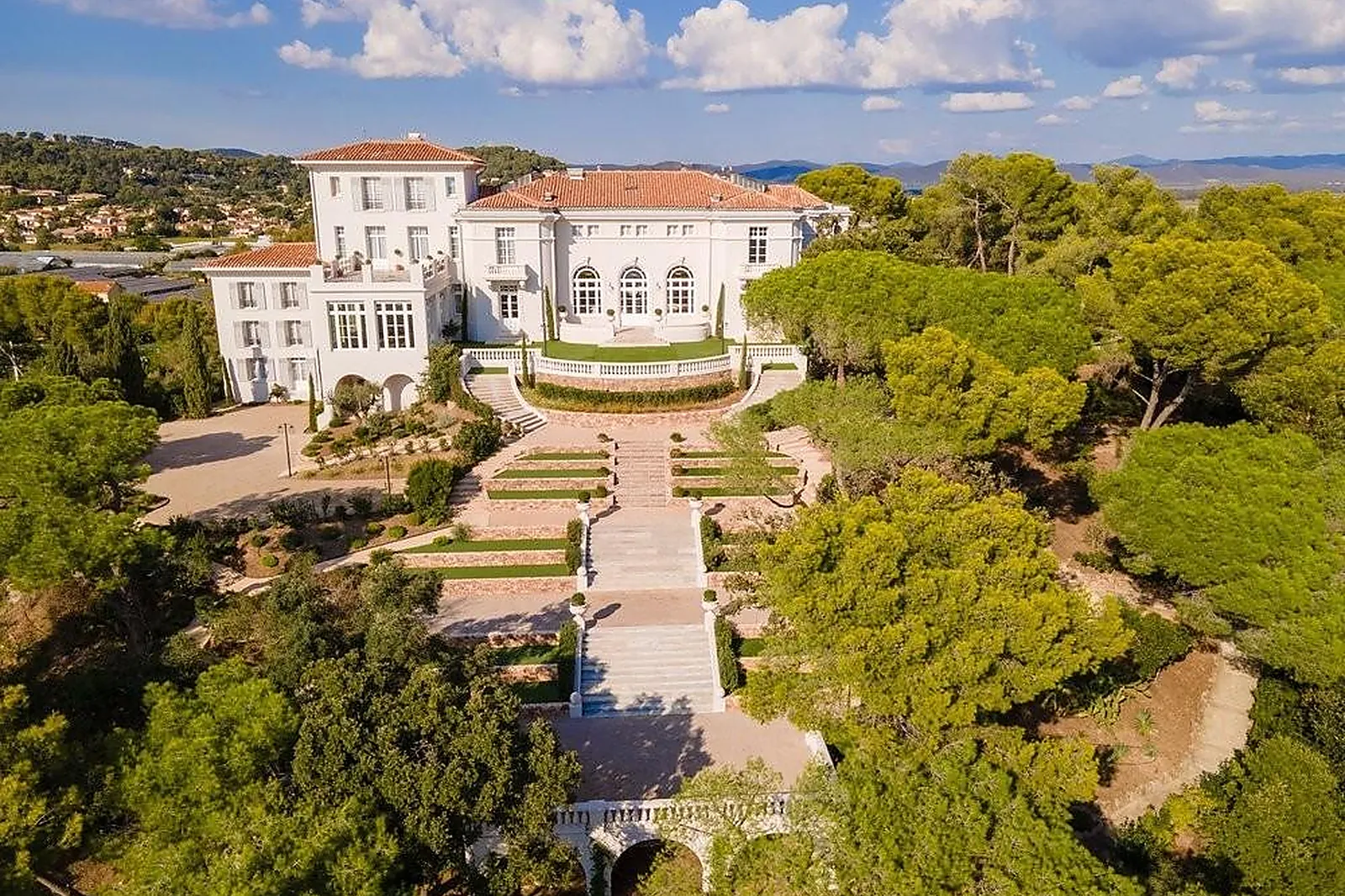 Lieux événementiels, CASTEL BAY