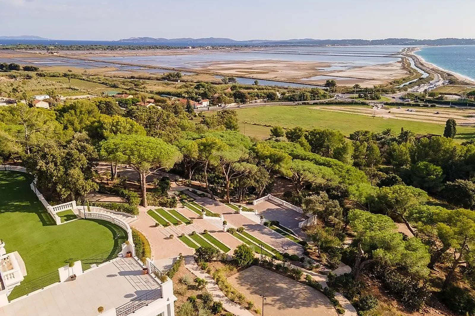 Lieux événementiels, CASTEL BAY