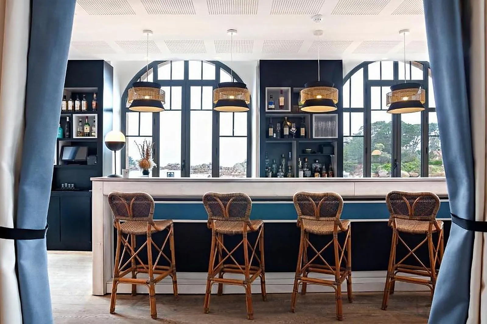 Lieux événementiels, CASTEL BEAU SITE