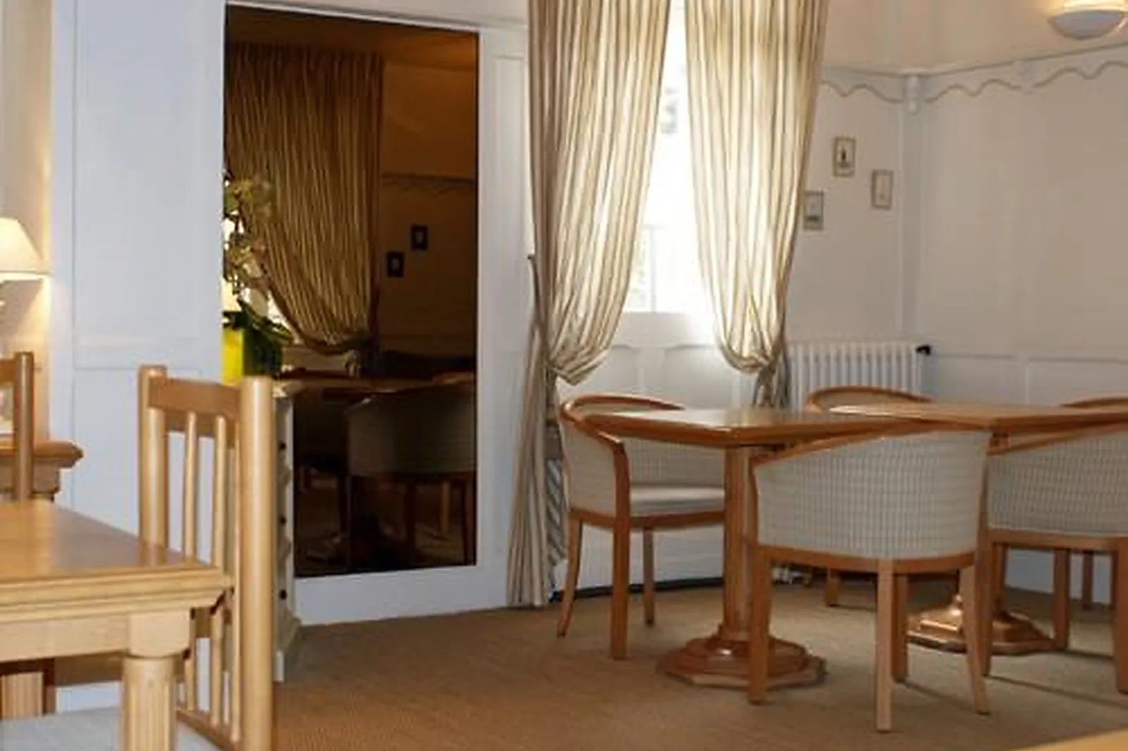 Lieux événementiels, CASTEL FLEURI