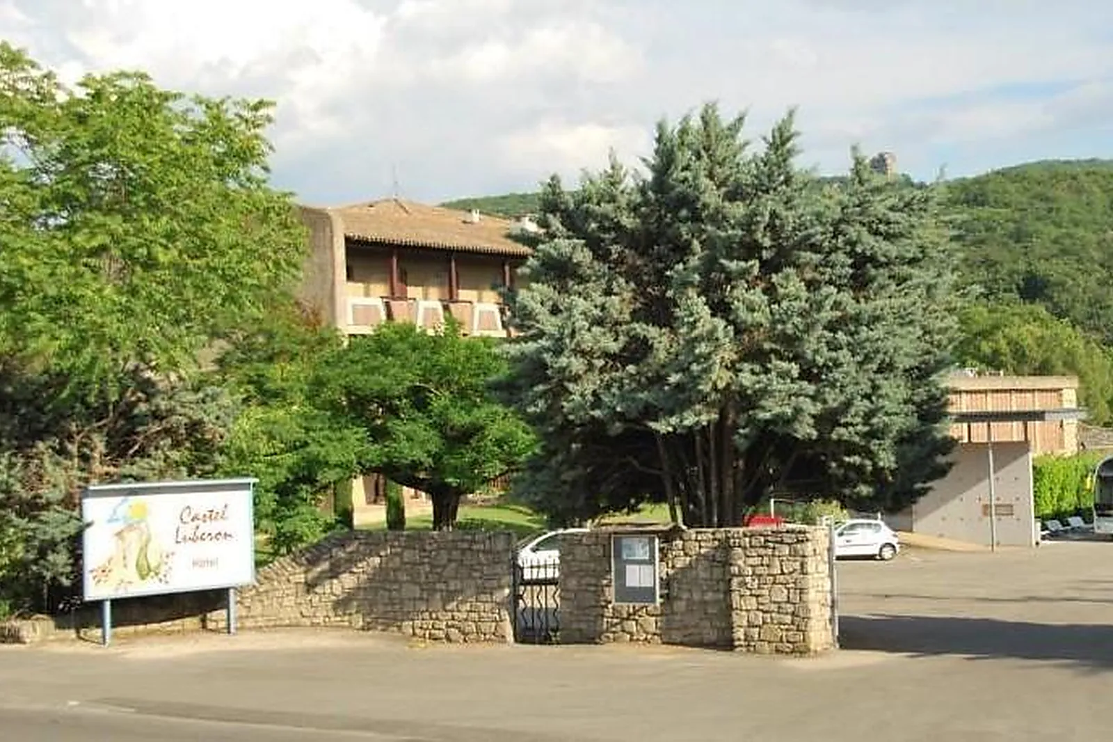 Lieux événementiels, CASTEL LUBERON