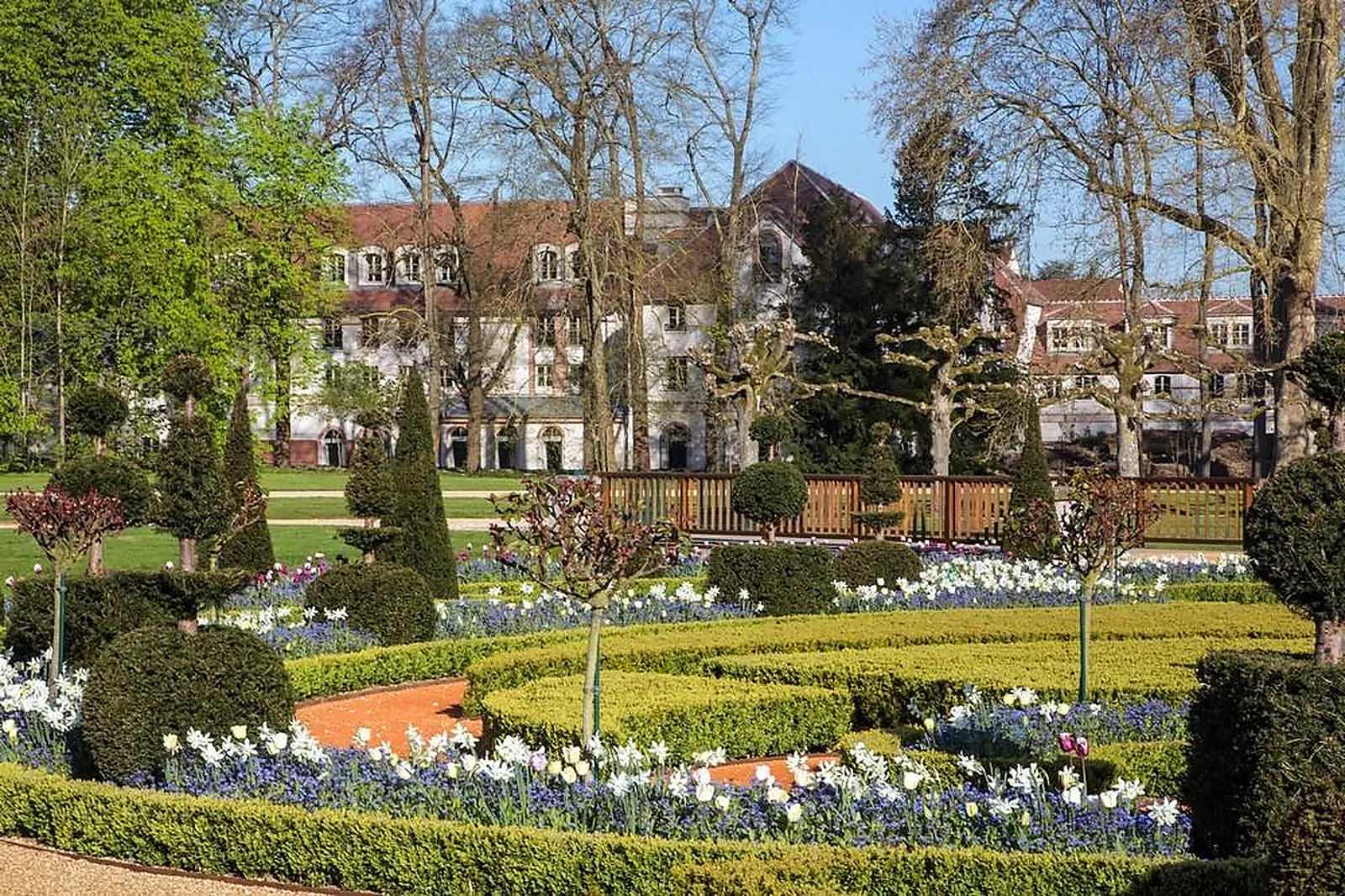 Lieux événementiels, CASTEL MAINTENON HOTEL RESTAURANT ET SPA