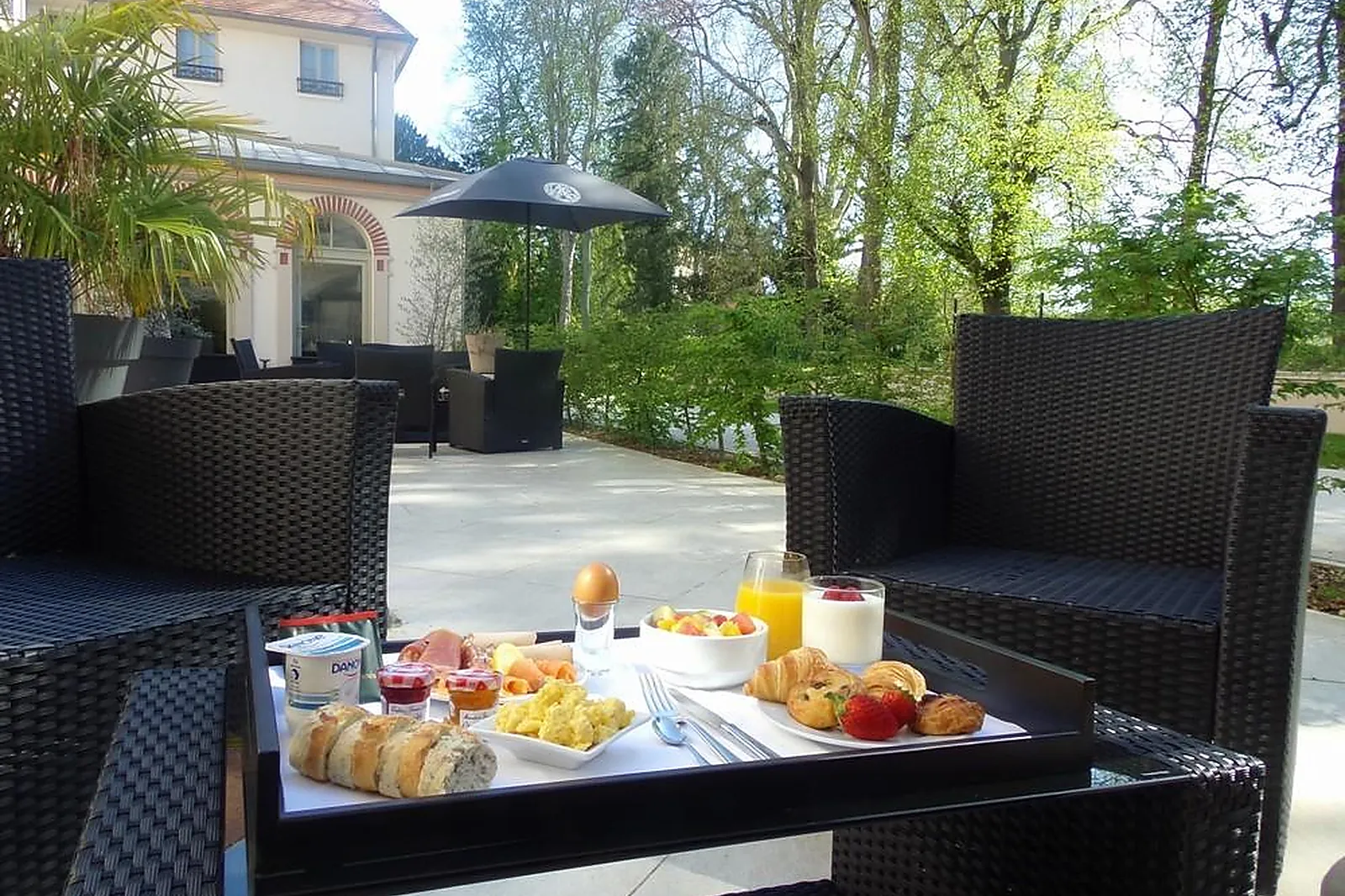 Lieux événementiels, CASTEL MAINTENON HOTEL RESTAURANT ET SPA