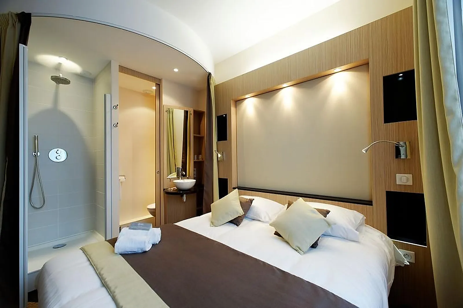 Lieux événementiels, CASTEL VICTORIA