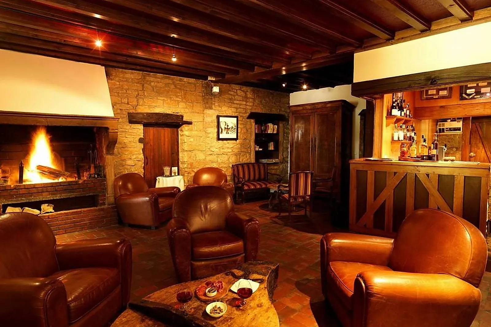 Lieux événementiels, CASTEL DE TRÈS GIRARD