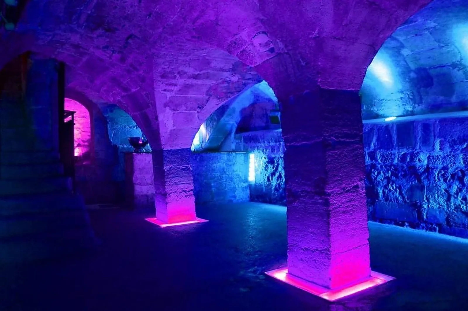 Lieux événementiels, CAVE DES BERNARDINS