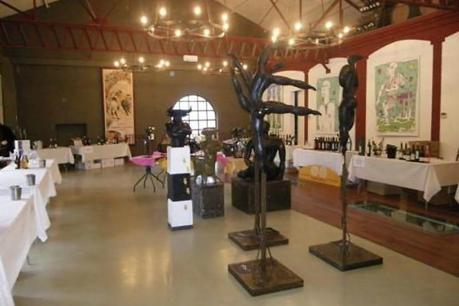 Lieux événementiels, CAVES DE COLLORGUES