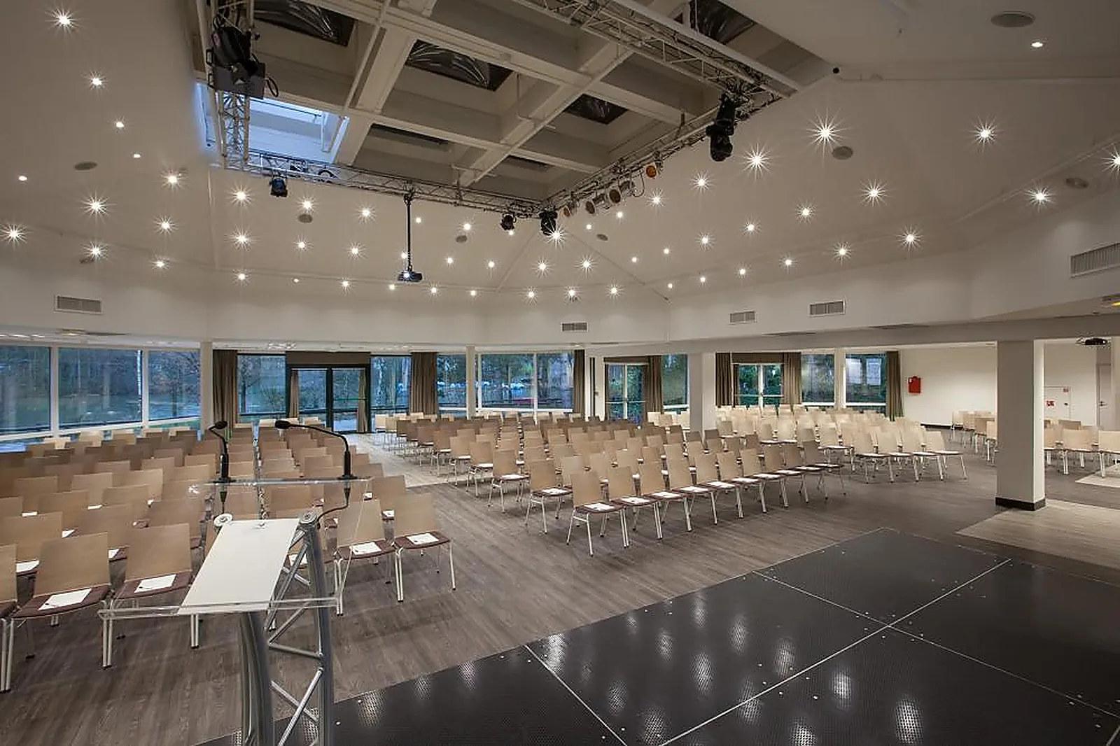 Lieux événementiels, CENTER PARCS LES BOIS FRANCS