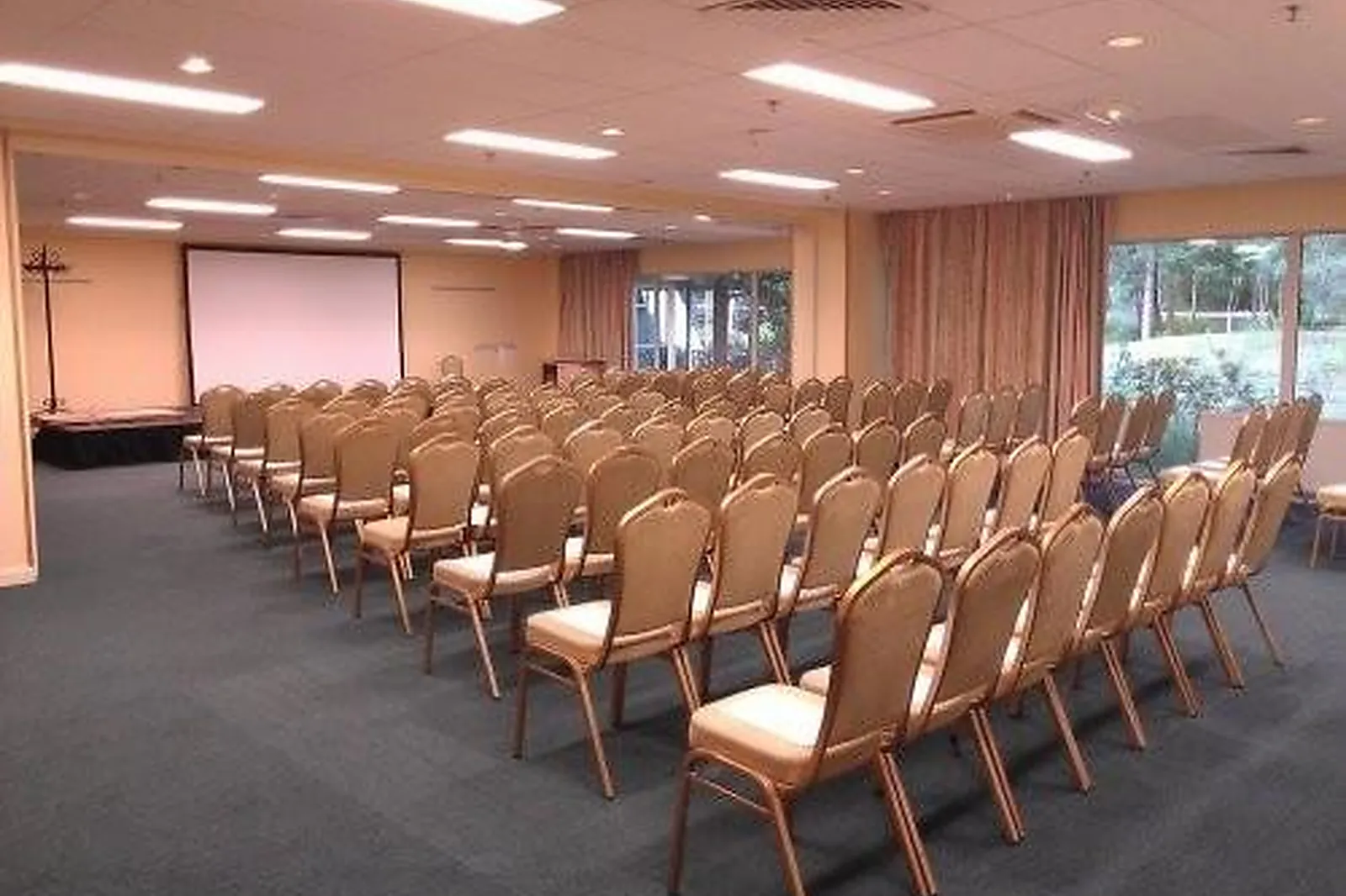 Lieux événementiels, CENTER PARCS LES HAUTS DE BRUYERES