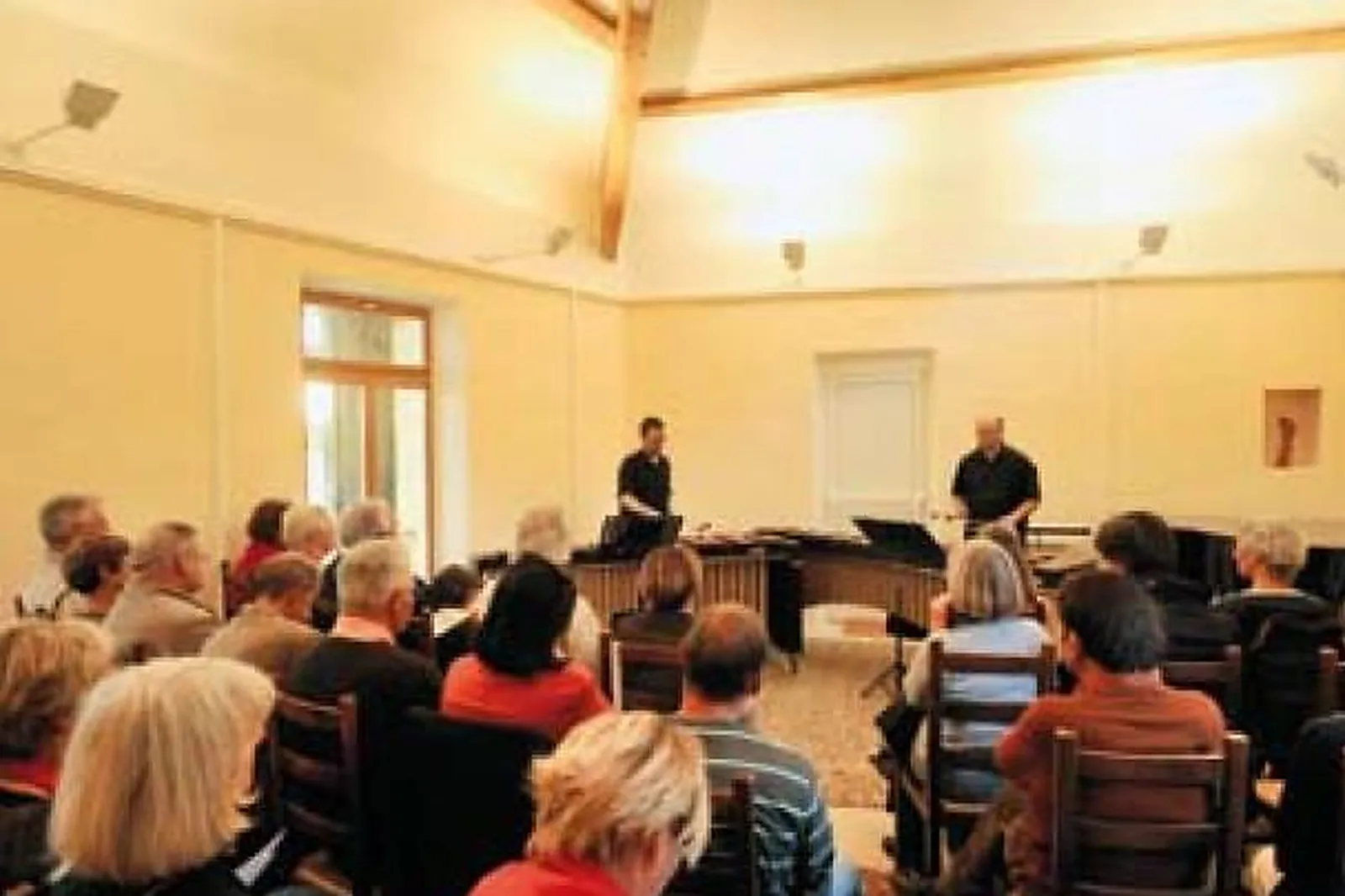 Lieux événementiels, CENTRE ARTISTIQUE DE PIÉGON