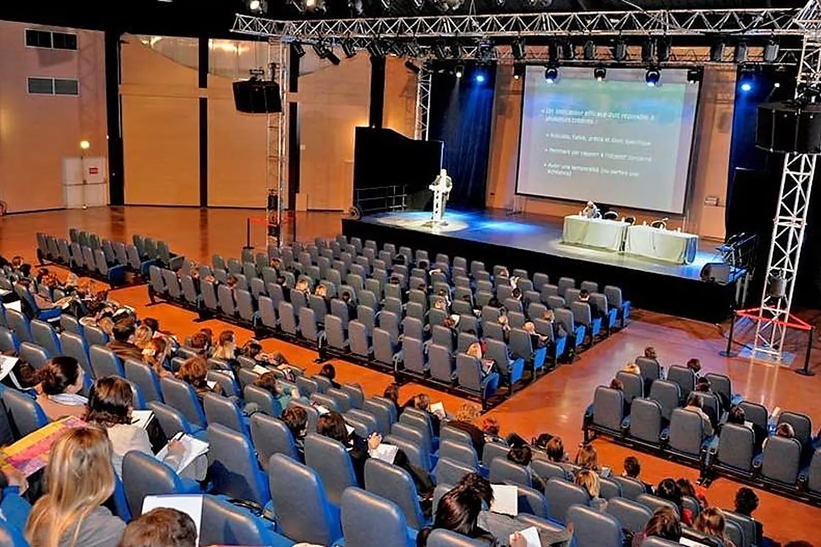 Lieux événementiels, CENTRE EXPO CONGRES