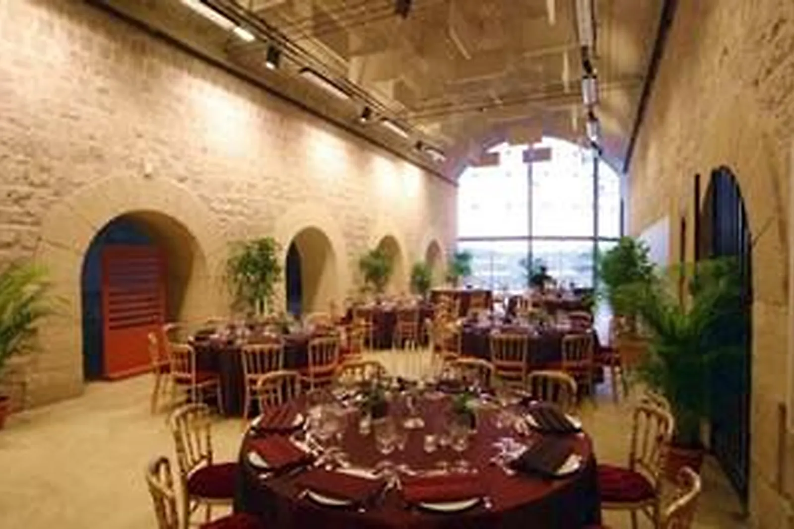 Lieux événementiels, CENTRE INTERNATIONAL  CONGRES DU PALAIS DES PAPES