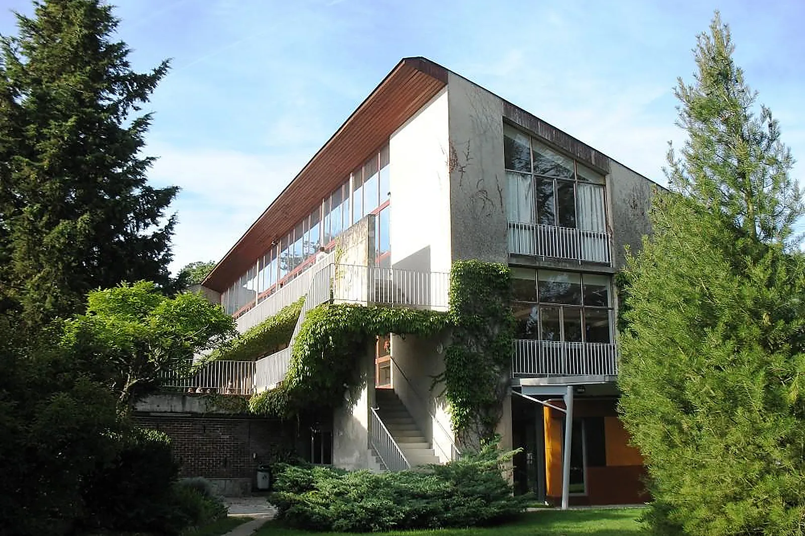 Lieux événementiels, CENTRE INTERNATIONAL DE SÉJOUR LE ROCHETON