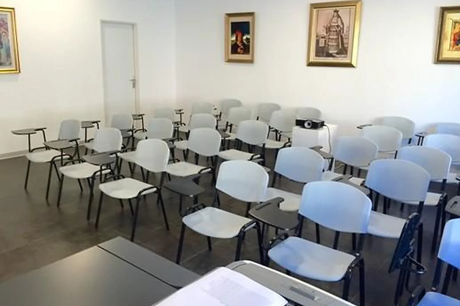 Lieux événementiels, CENTRE MEDICAL CADUCEUS