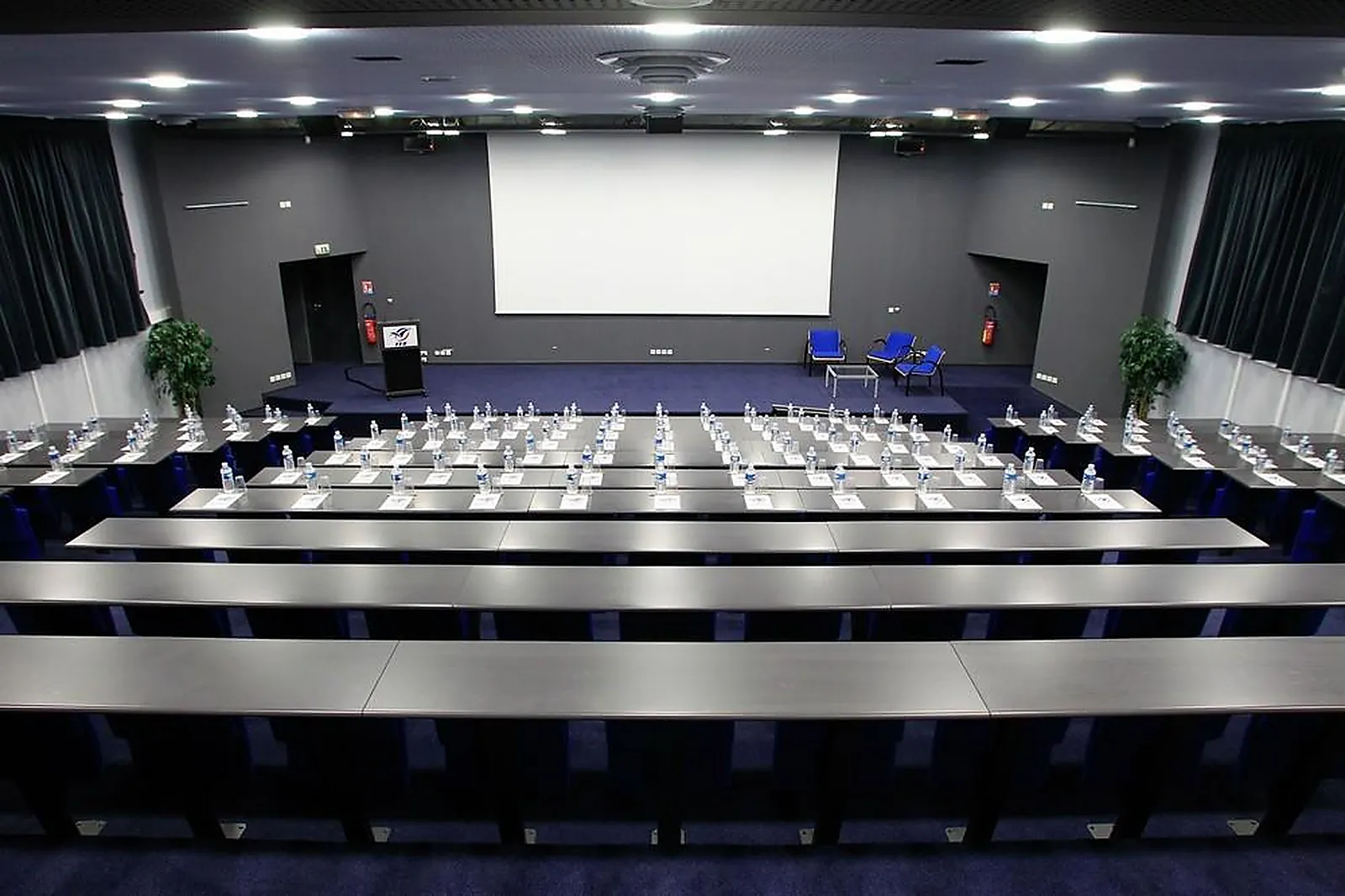 Lieux événementiels, CENTRE NATIONAL DE RUGBY