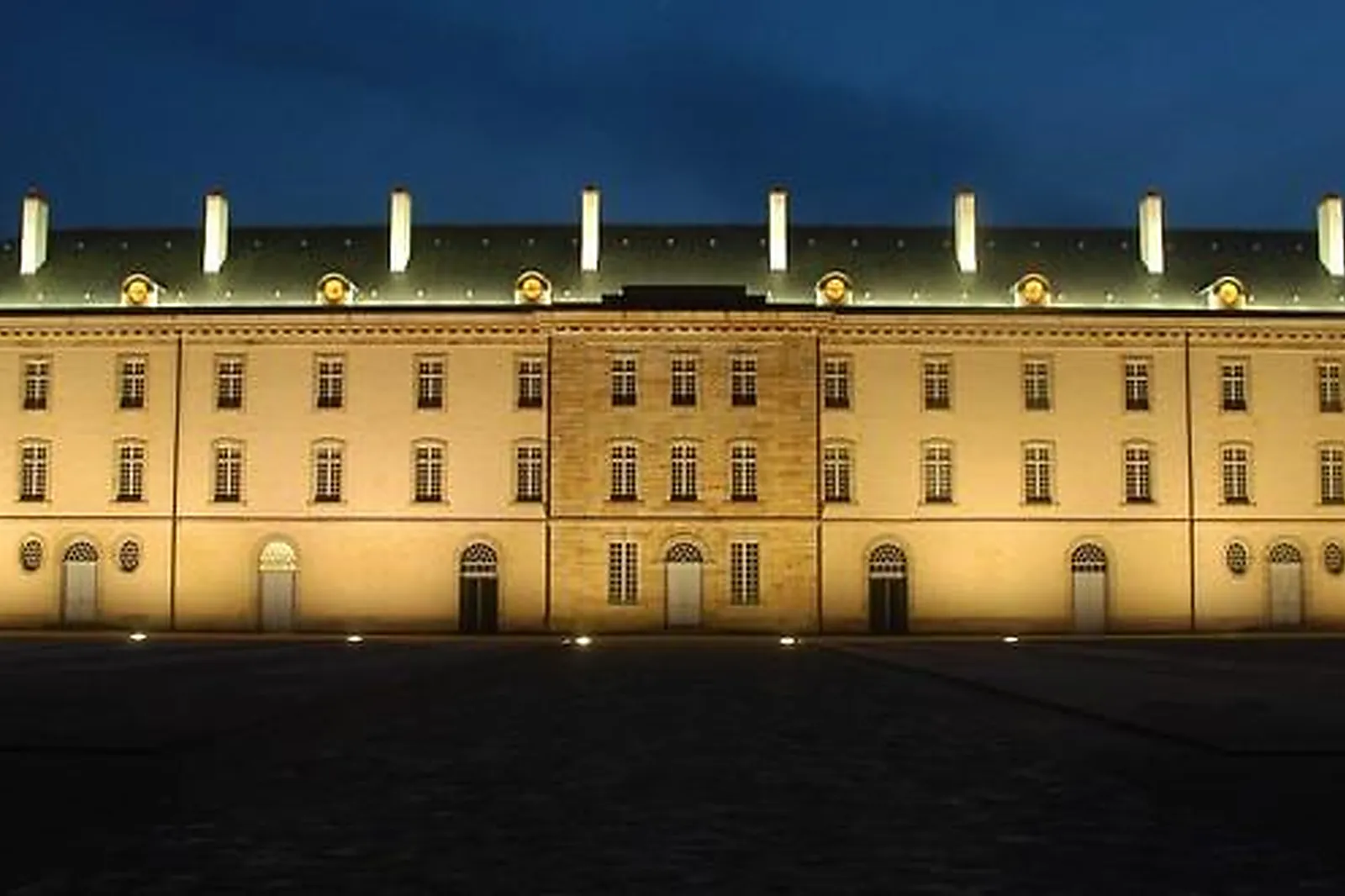 Lieux événementiels, CENTRE NATIONAL DU COSTUME DE SCÈNE