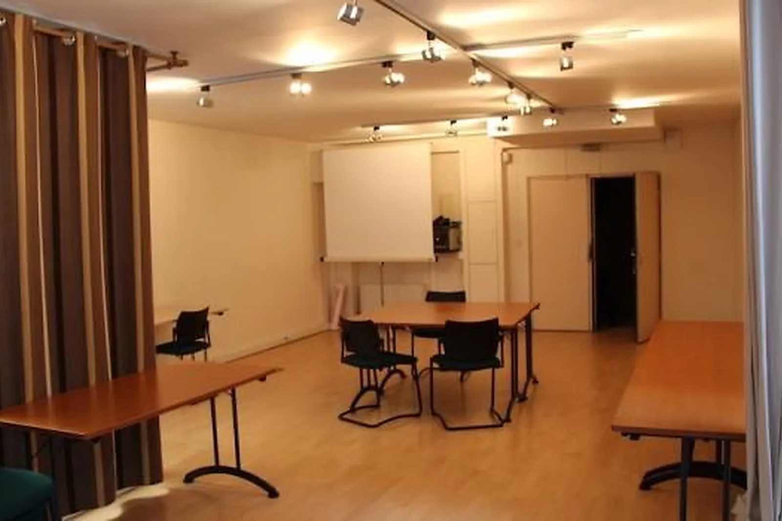 Lieux événementiels, CENTRE D'AFFAIRES AMADEUS