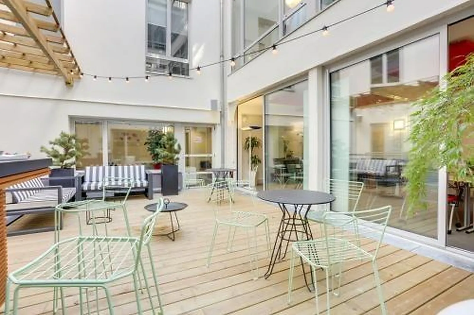 Lieux événementiels, CENTRE D'AFFAIRES EMERGENCE PARIS OPÉRA